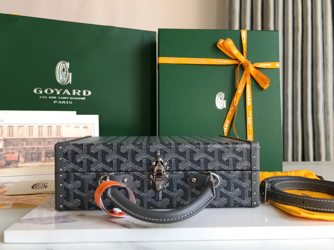 GRAND HÃ”TEL TRUNK BAG 24 IN GREY BLACK GOYARDINE CANVAS AND CALFSKIN