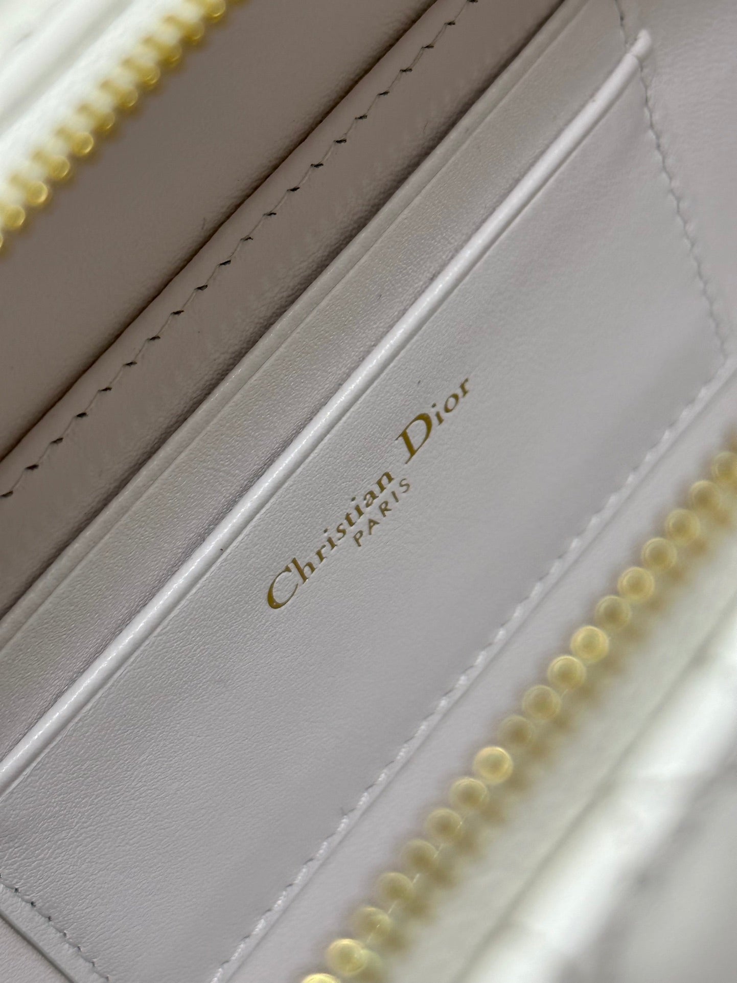 cd caro box 18 white calfskin