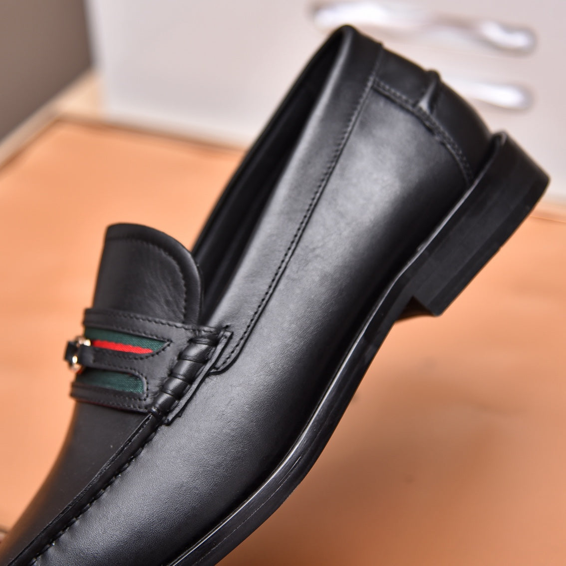 GG Men's Loafer Black Cowhide 522700