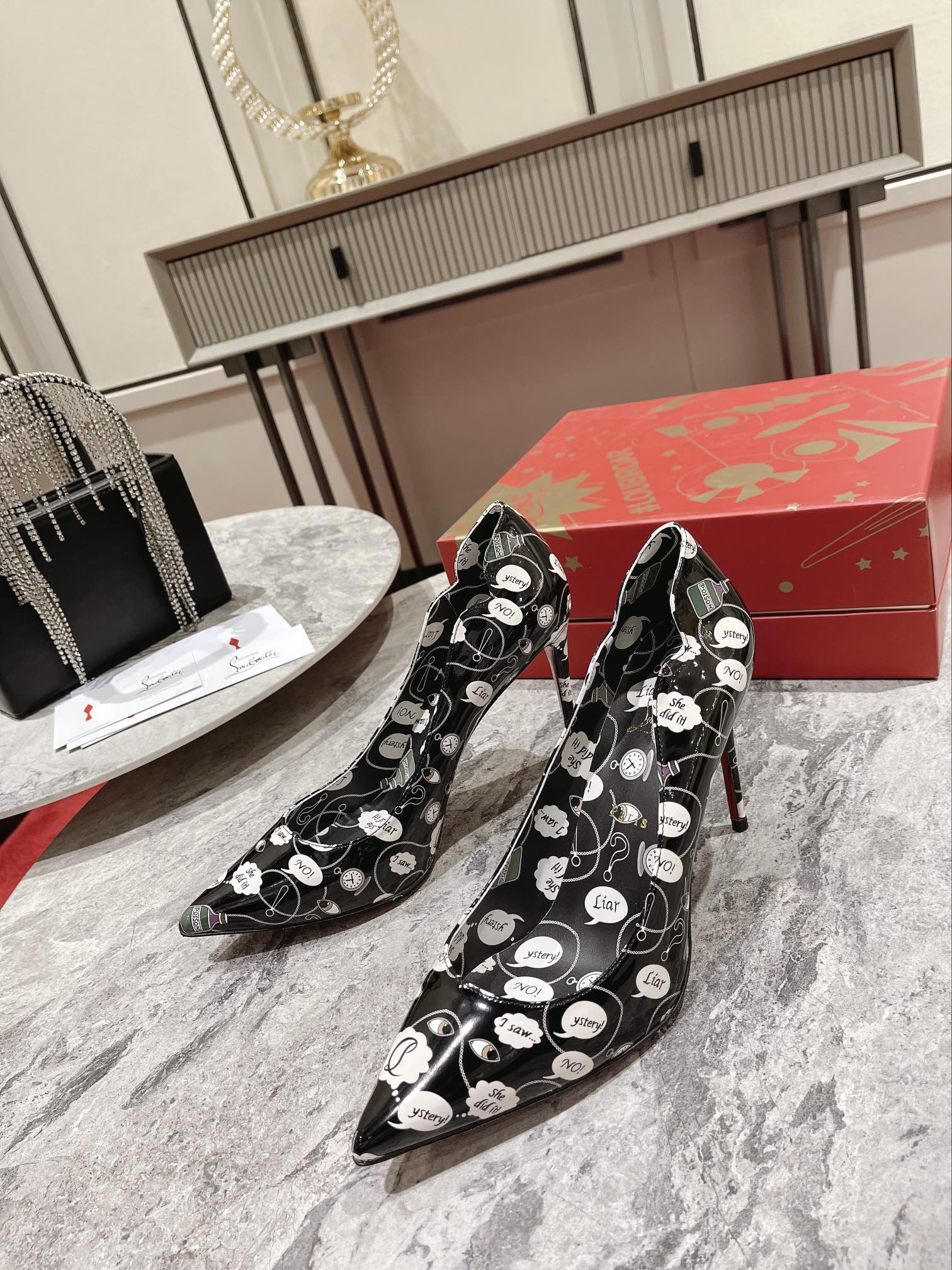 CL Hot Chick Pumps 100mm Patent Weapons Black