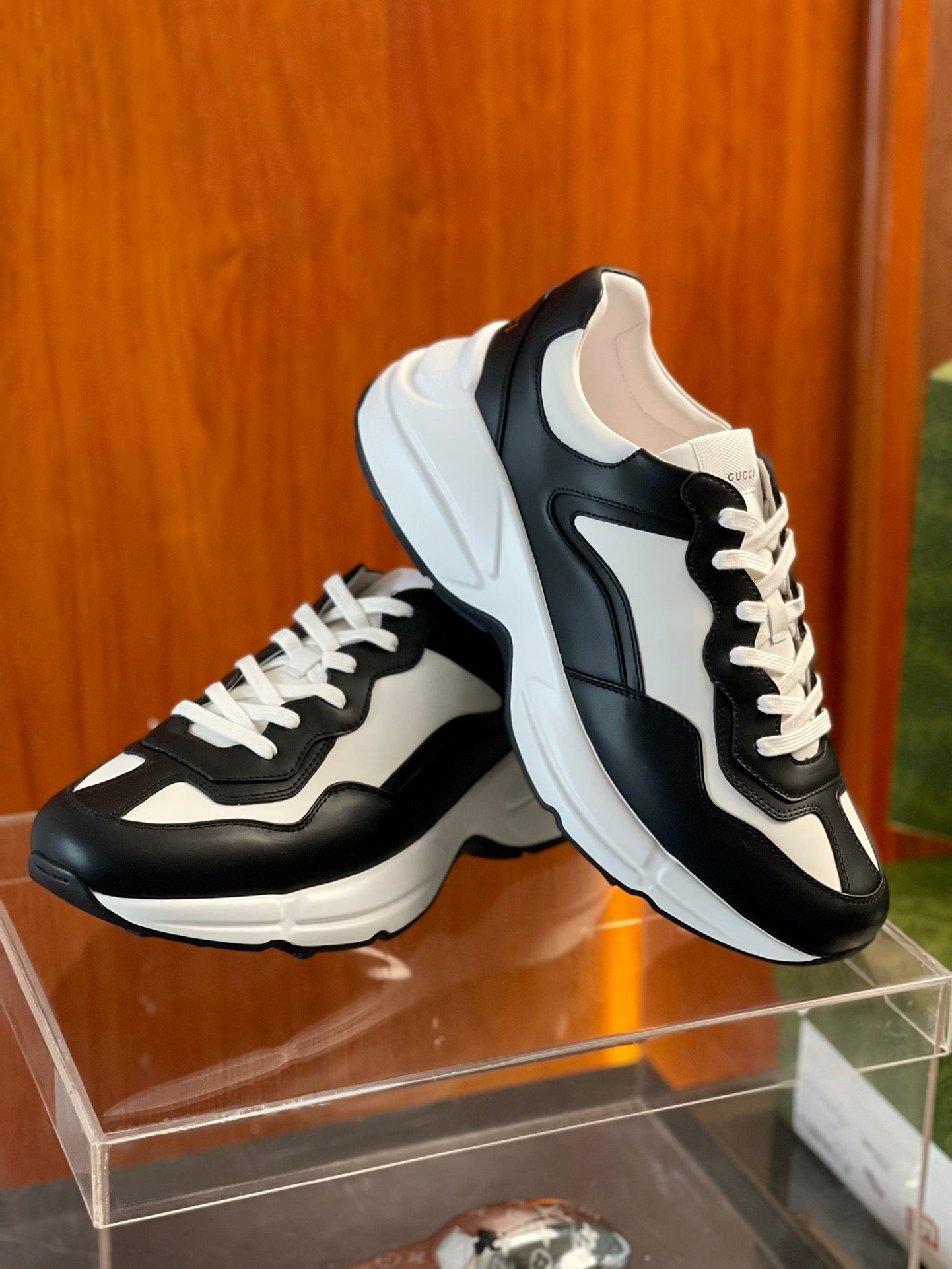 GG Men's Rhyton Sneaker Cowhide 524505