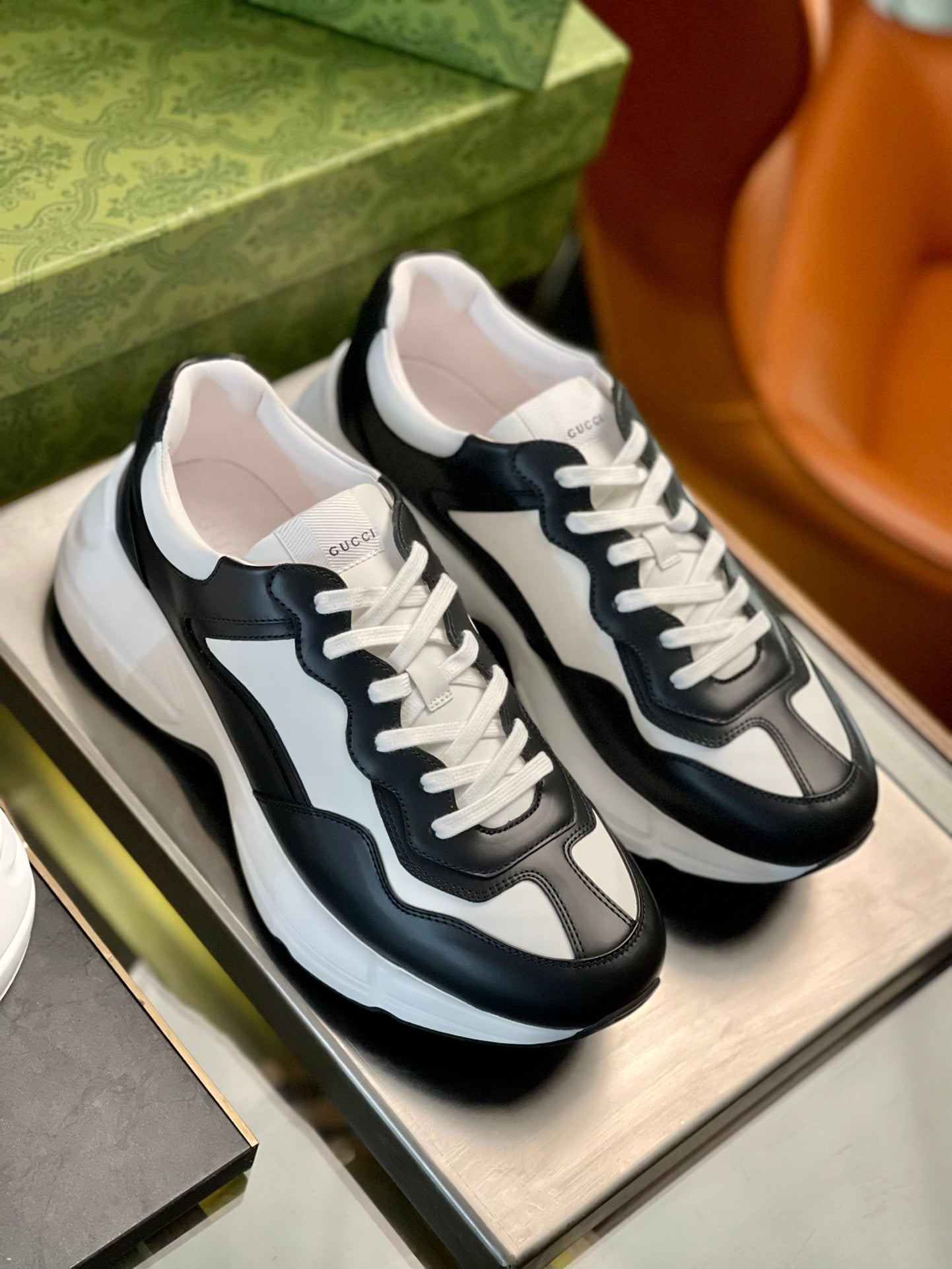 GG Men's Rhyton Sneaker Cowhide 524505