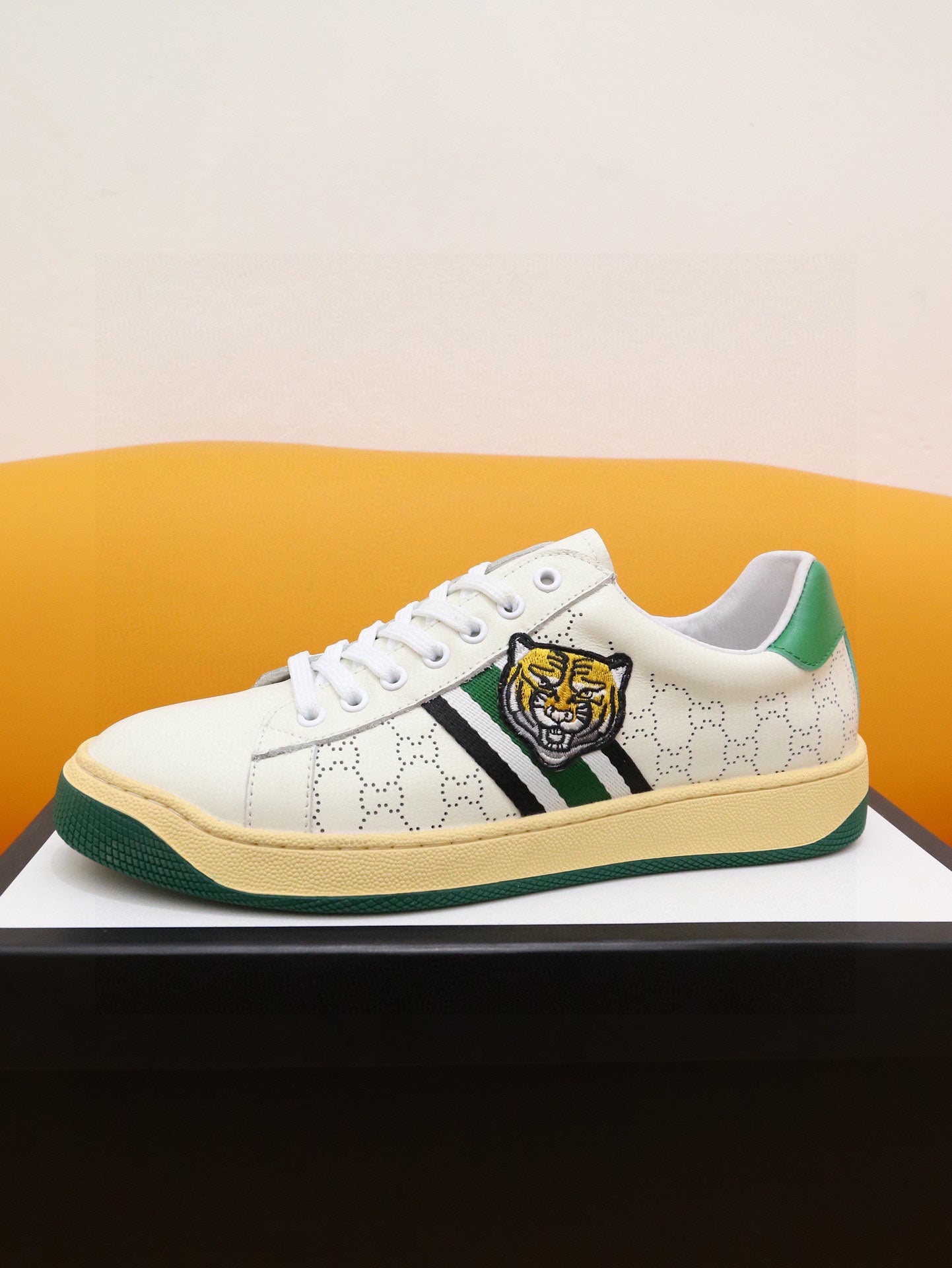 GG Men's Sneaker White Green Cowhide 522946