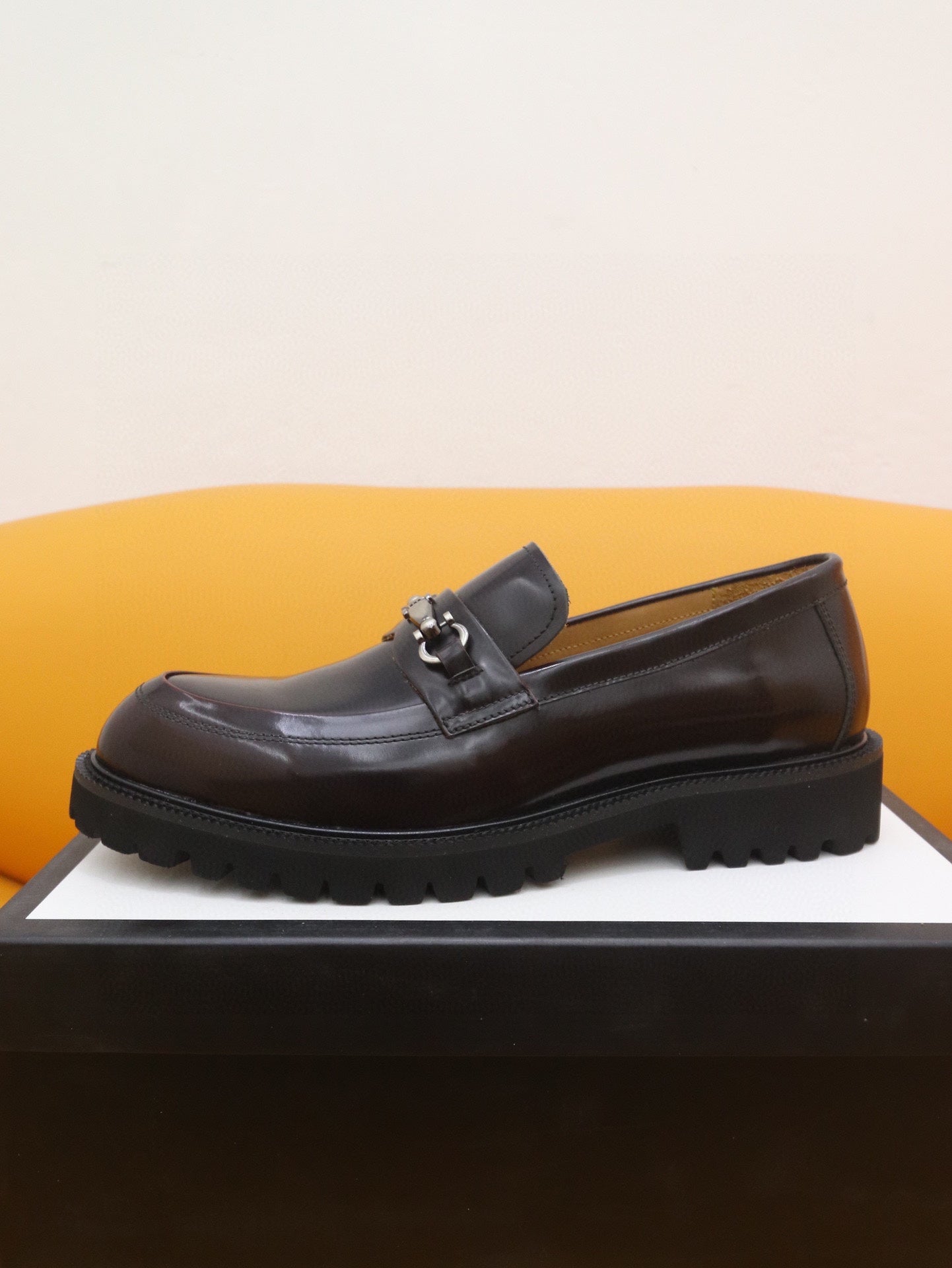 GG Men's Loafer Dark Brown Patent Leather 524061