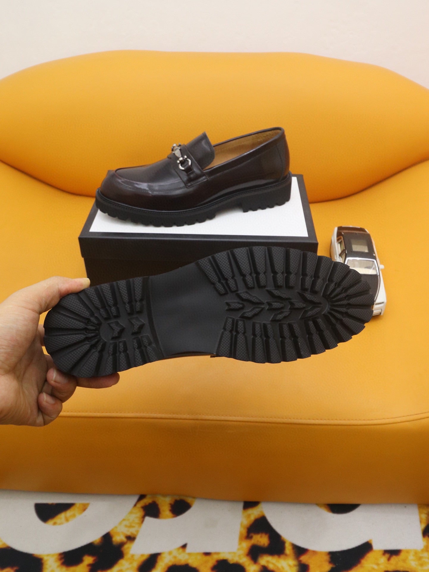 GG Men's Loafer Dark Brown Patent Leather 524061