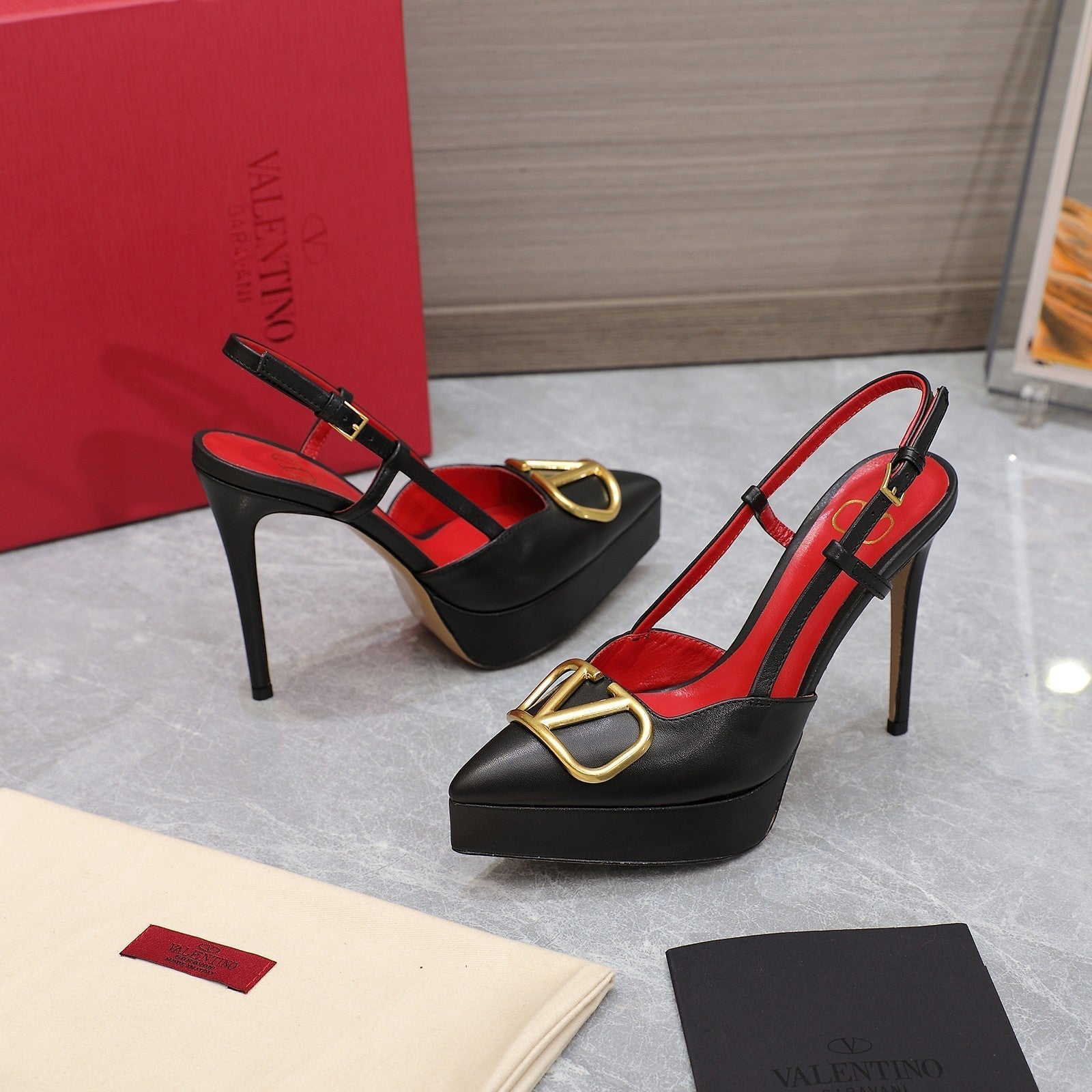 VALENTINO GARAVANI VLOGO PLATFORM SLING BACK 120 BLACK RED COWHIDE 392142