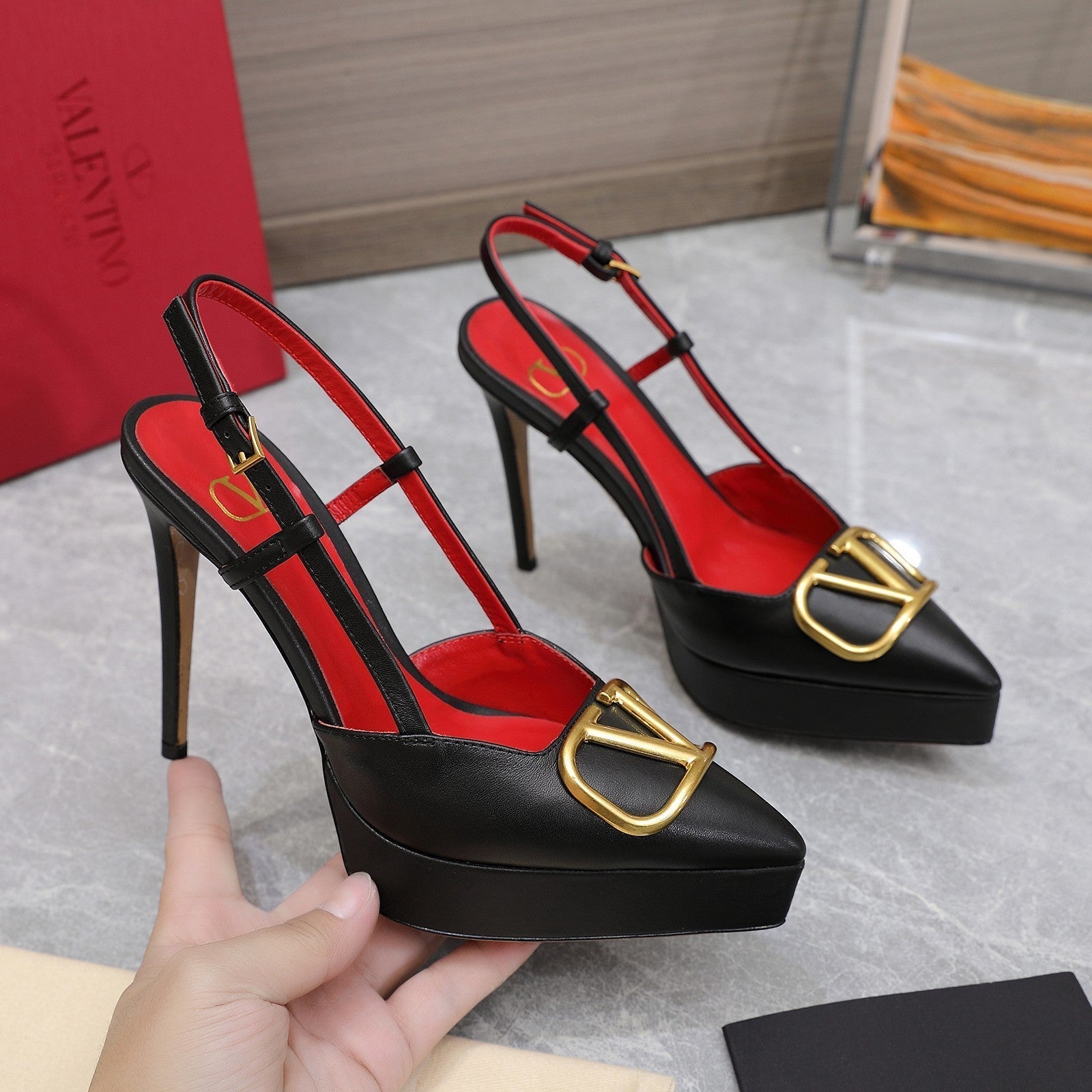 VALENTINO GARAVANI VLOGO PLATFORM SLING BACK 120 BLACK RED COWHIDE 392142