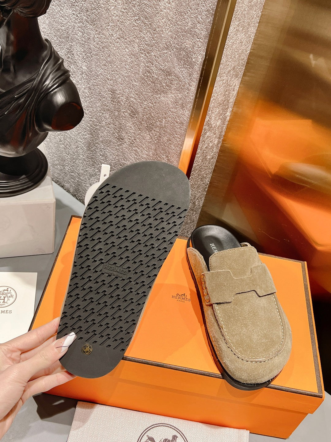 HM Men's Go Mule Beige Suede 686719