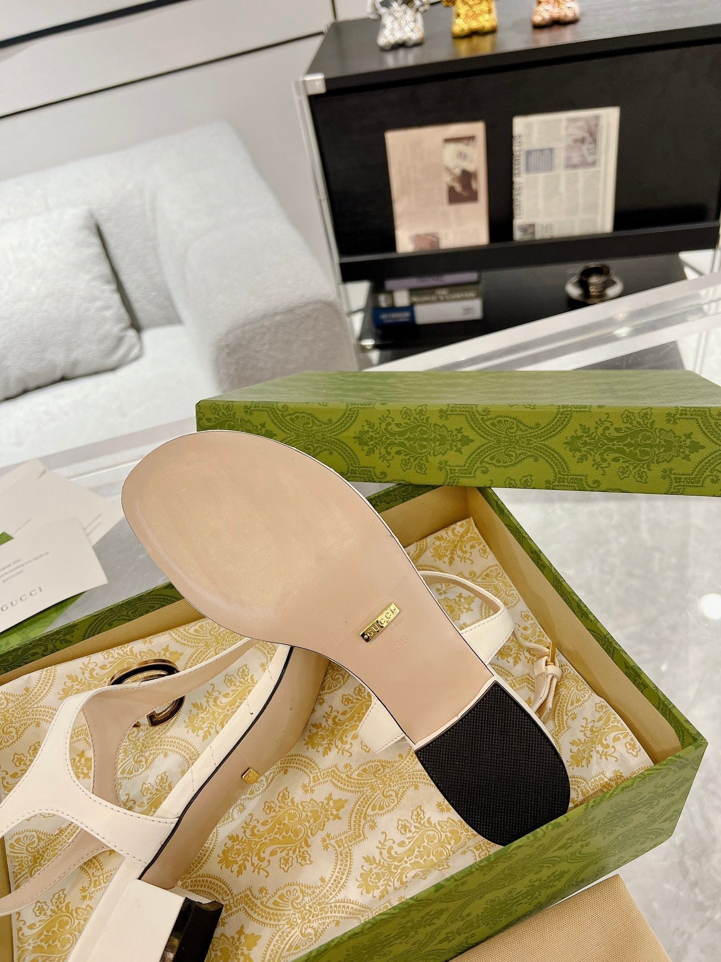 GC Double G Block Heel Thong Sandals White Leather 292408