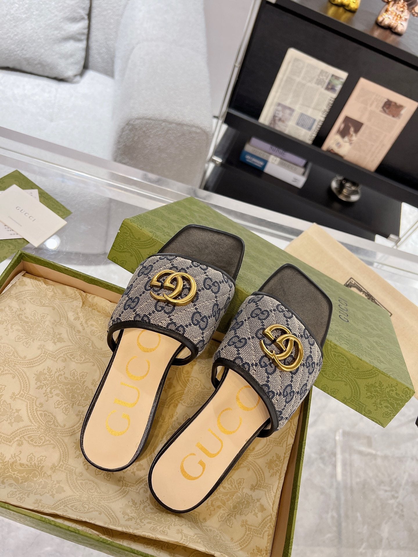 GG EXCLUSIVE SLIDE SANDAL BLACK AND CHARCOAL FABRIC