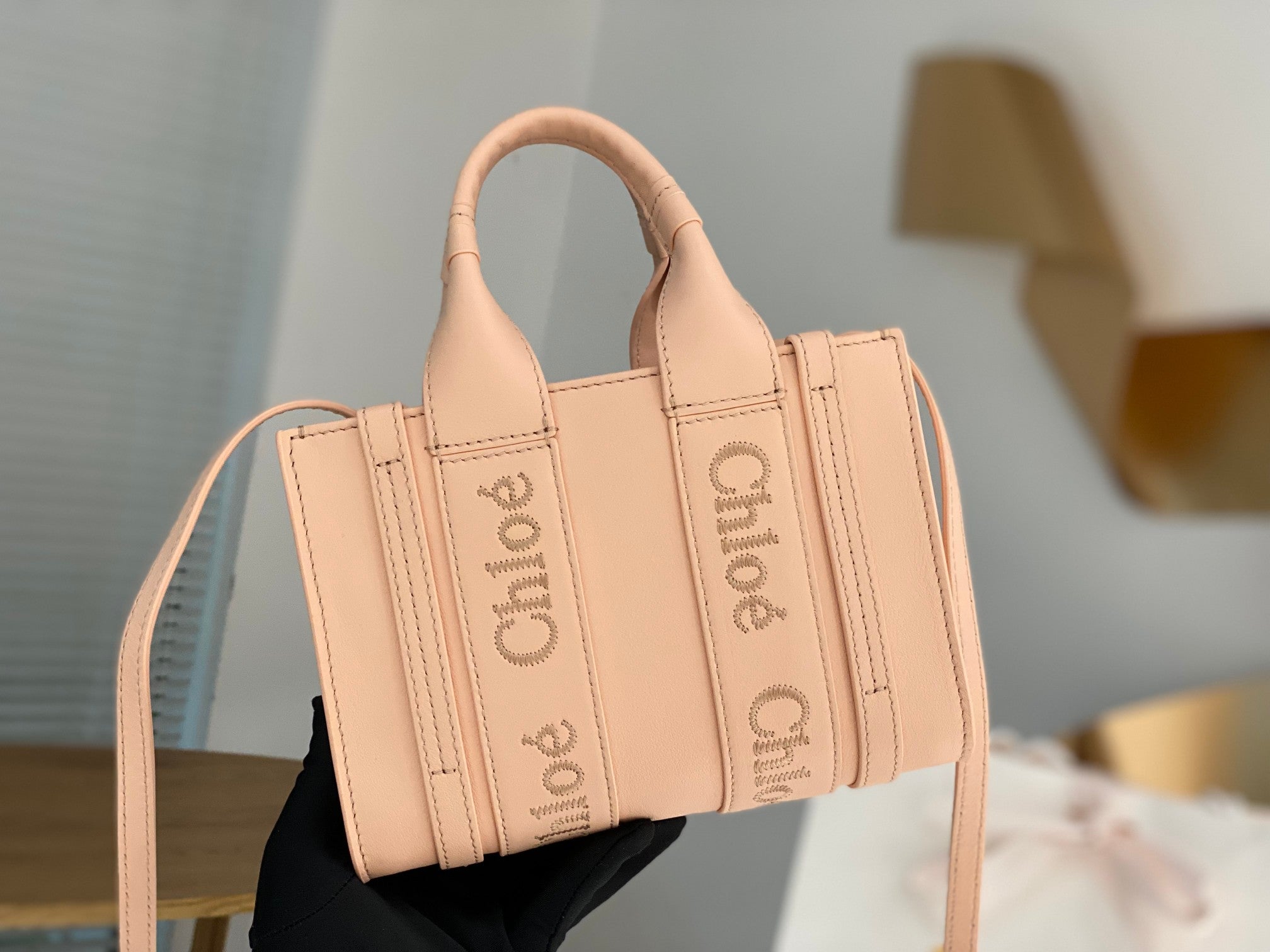 Chloé Woody mini tote bag pink calfskin