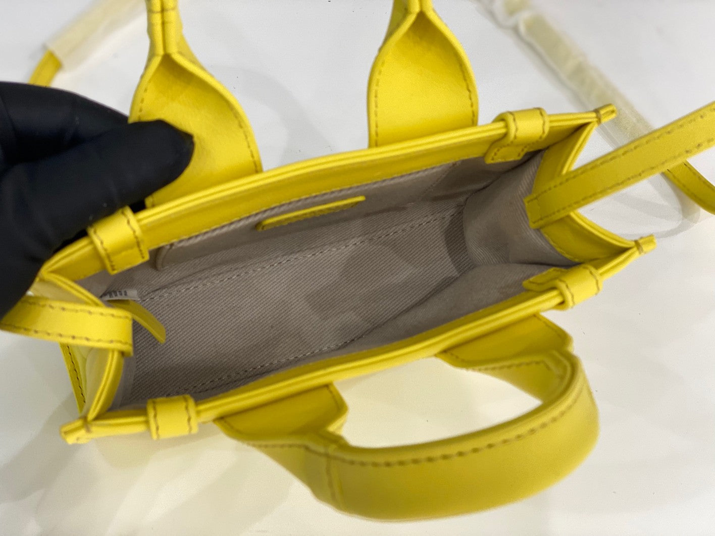 Chloé Woody mini tote bag yellow calfskin