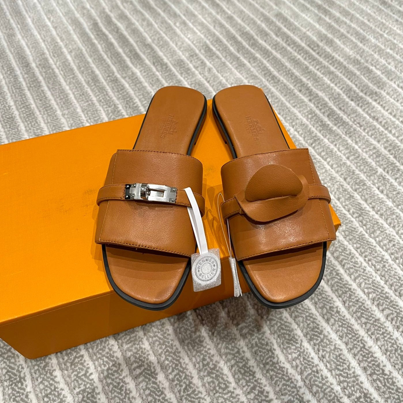GABRIEL SANDAL CARAMEL CALFSKIN
