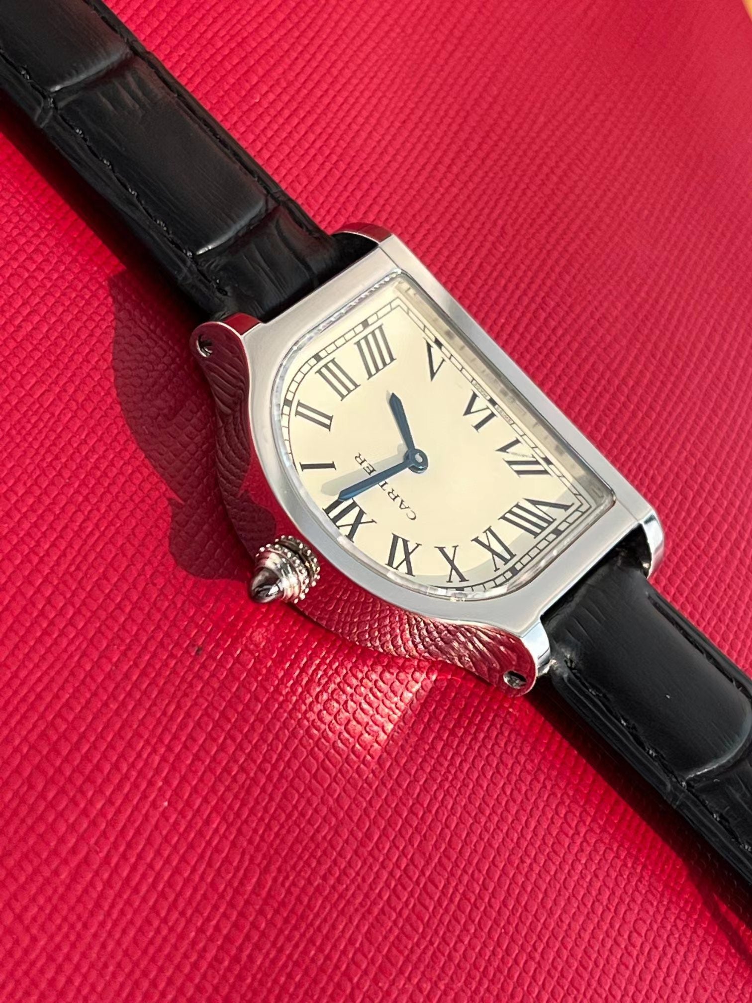 Cartier Cloche 37mm Quartz Silver Black