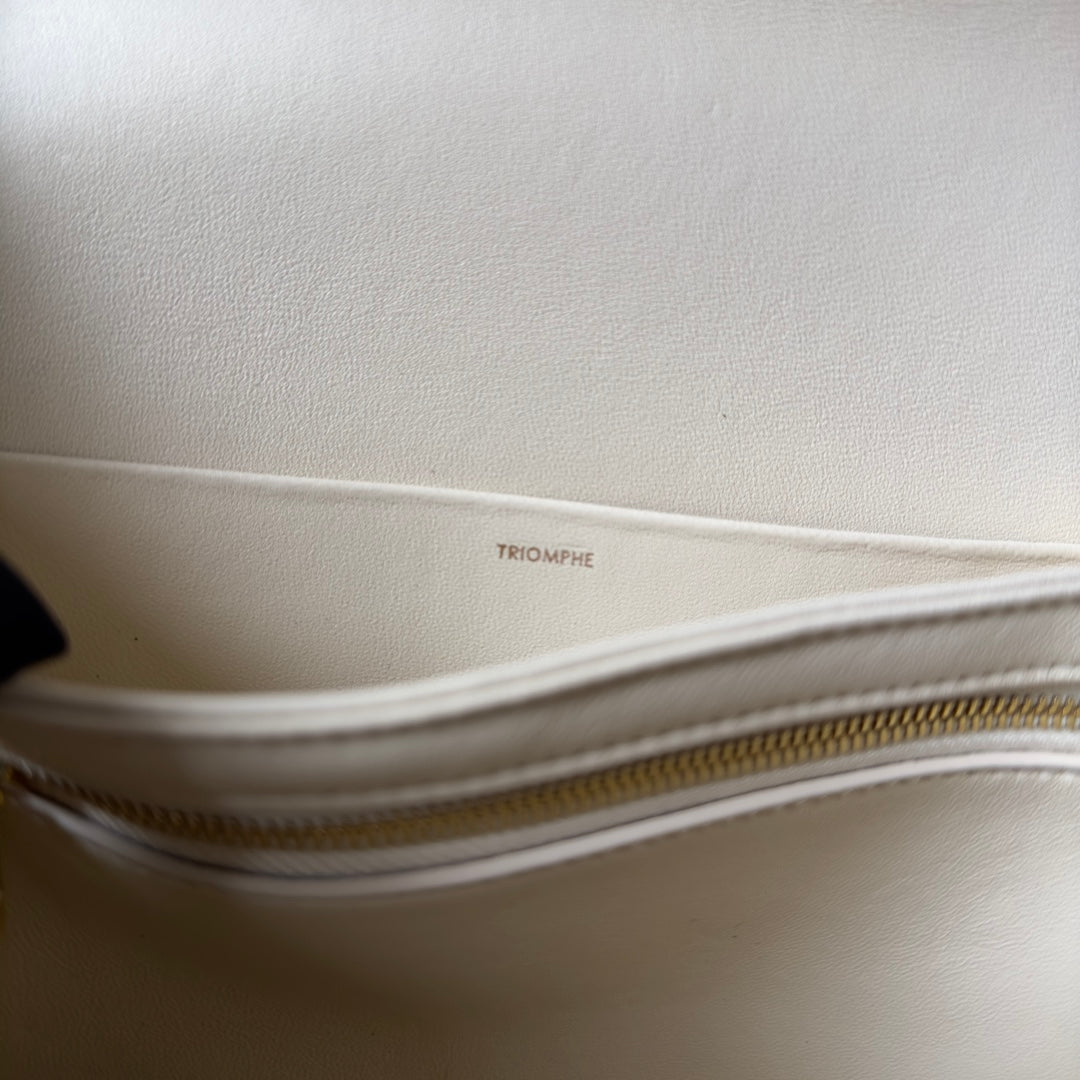 classique triomphe 22 cream calfskin gold hardware