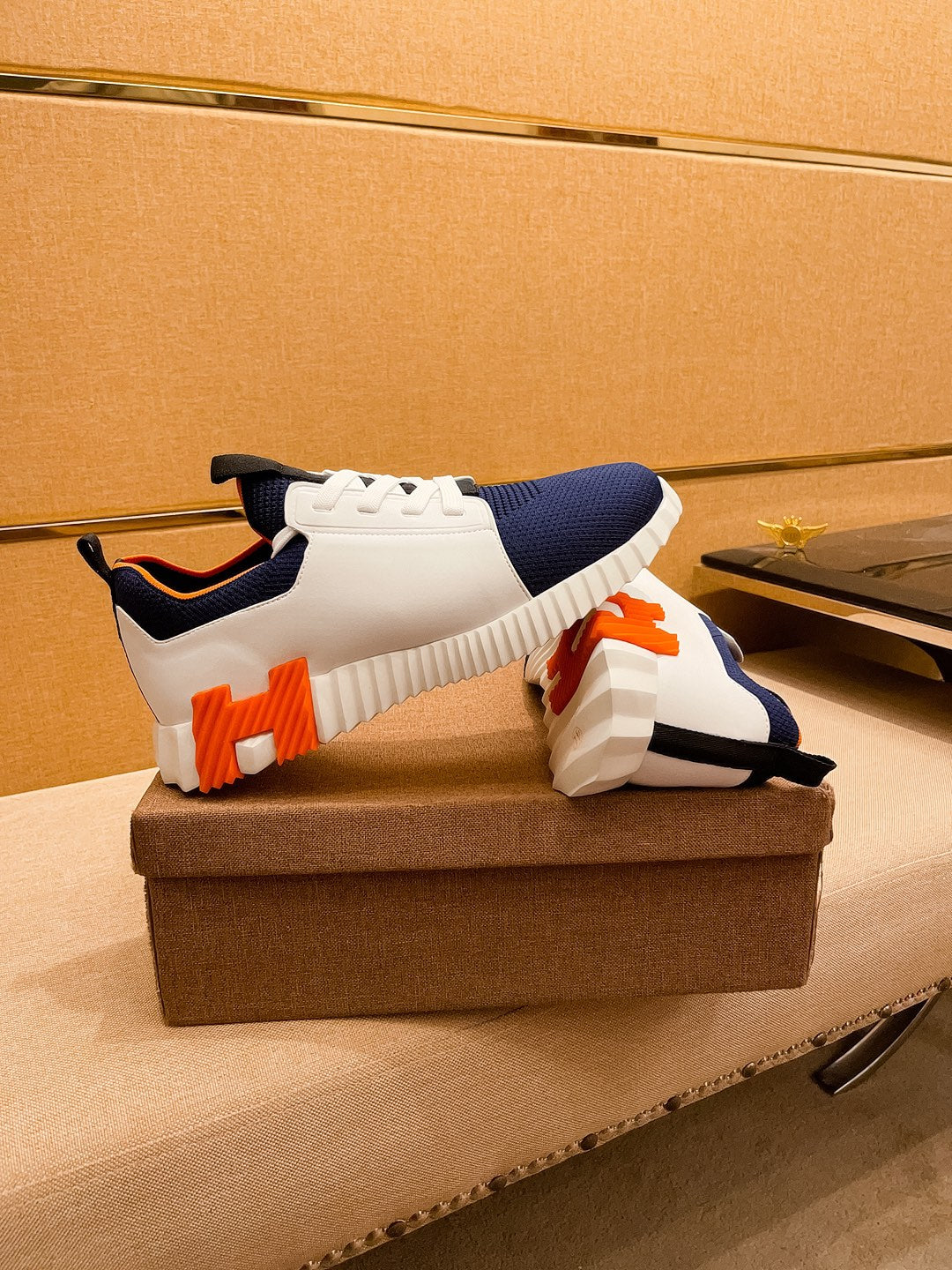 HM Men's Depart Slip-on Sneaker White Blue Knit Cowhide 263681