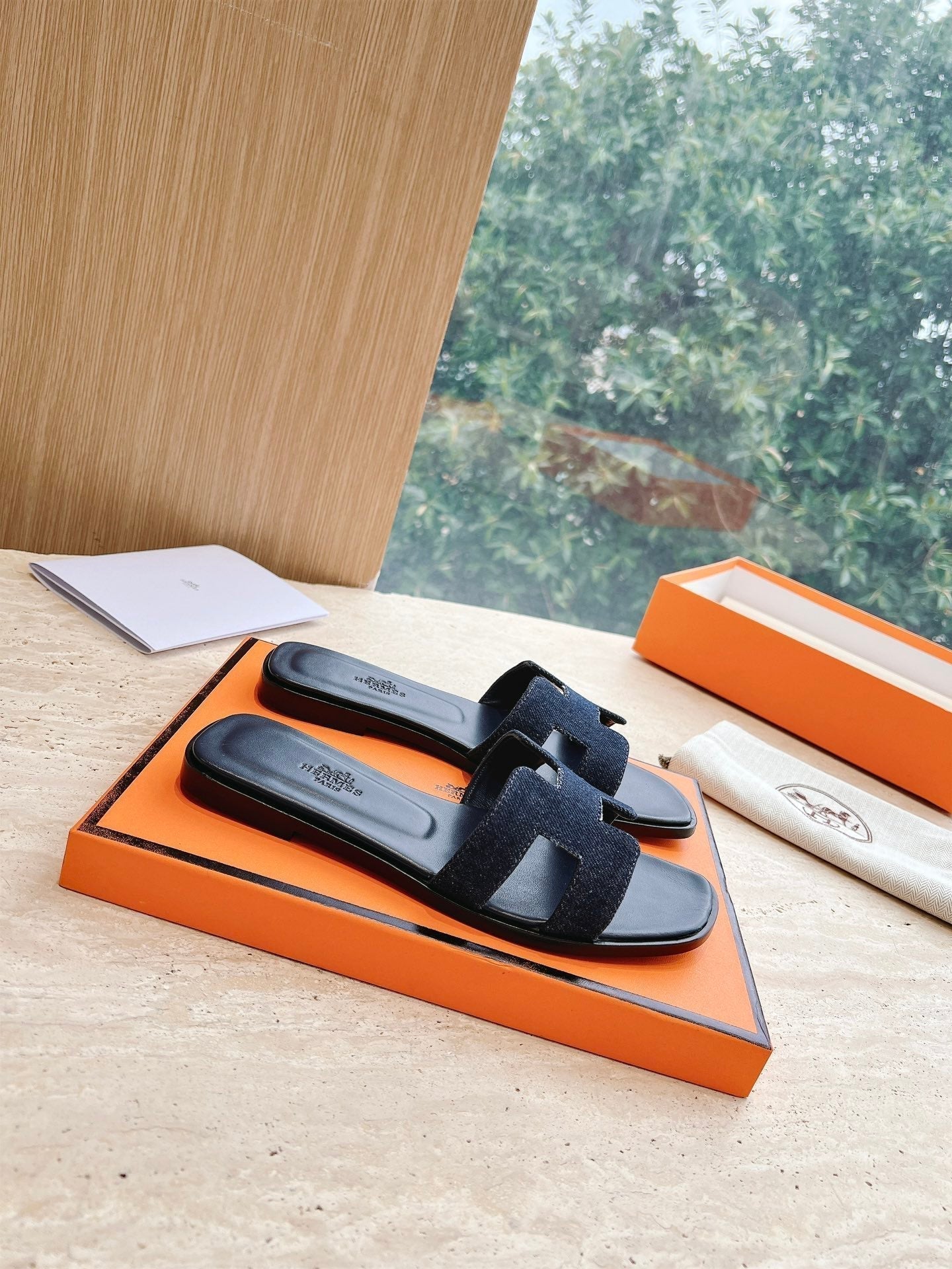 HM 25 Oran Sandal Dark Blue Calfskin Denim