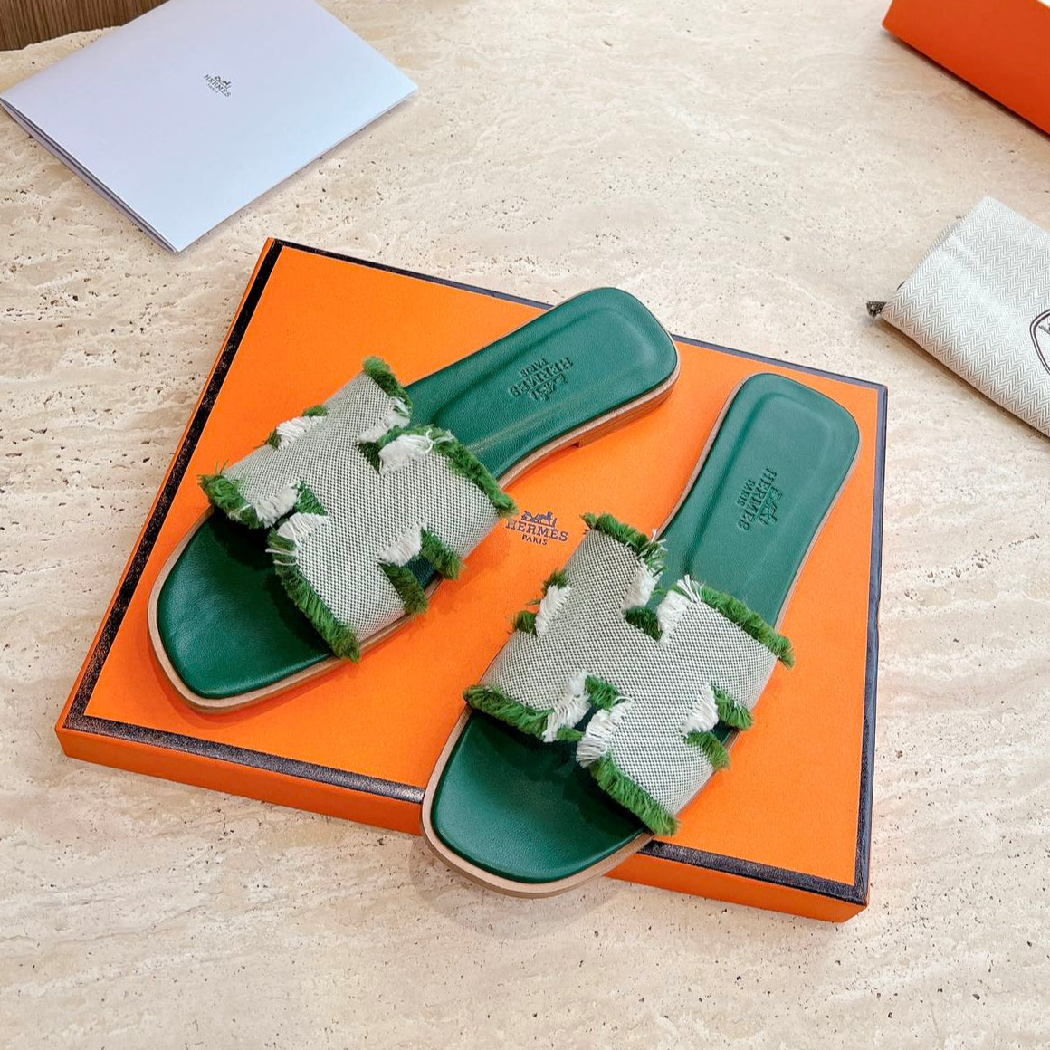 HM 25 Oran Sandal Green Calfskin White Denim