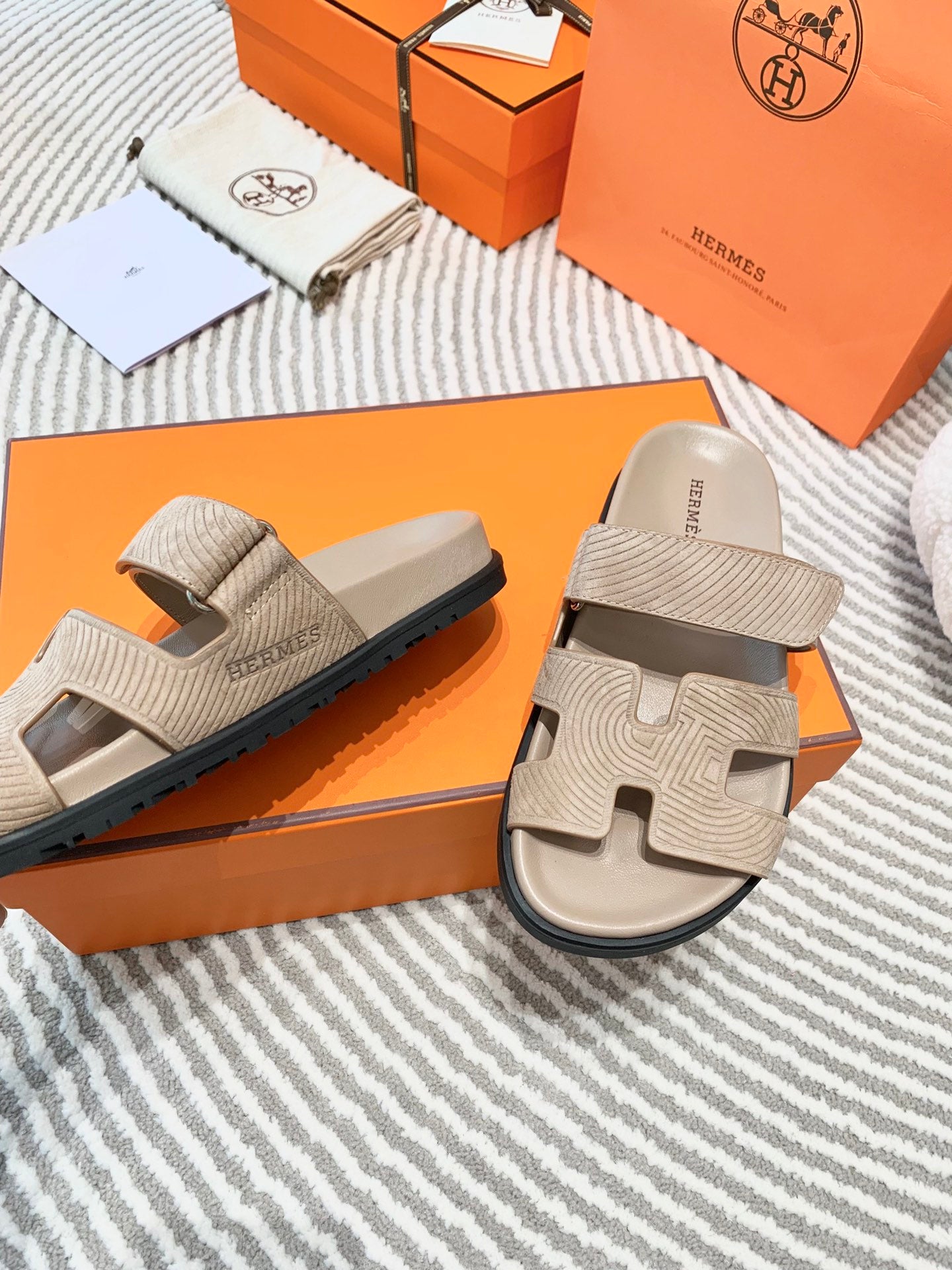 HM Chypre Sandal Beige Suede 963236