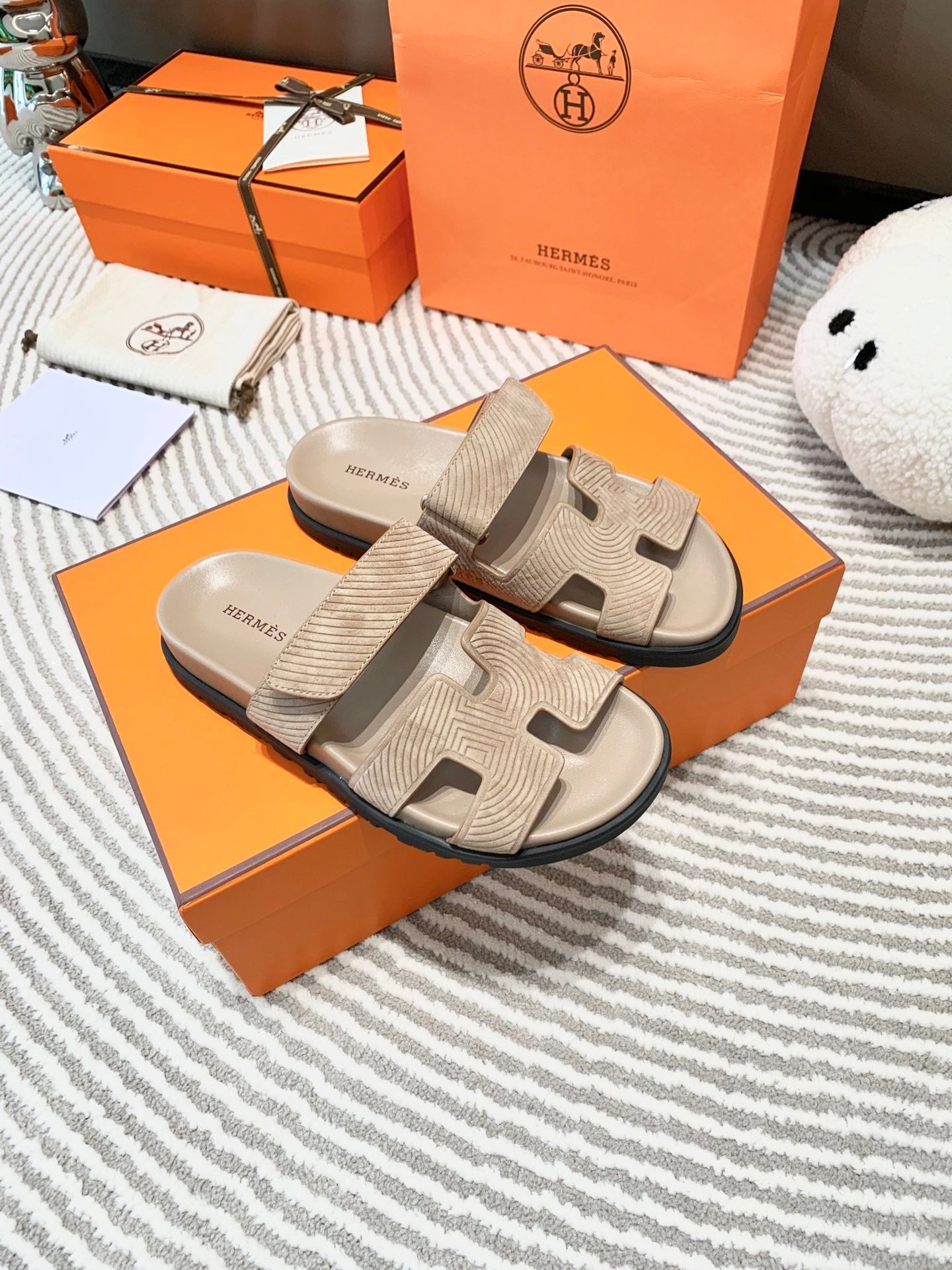 HM Chypre Sandal Beige Suede 963236