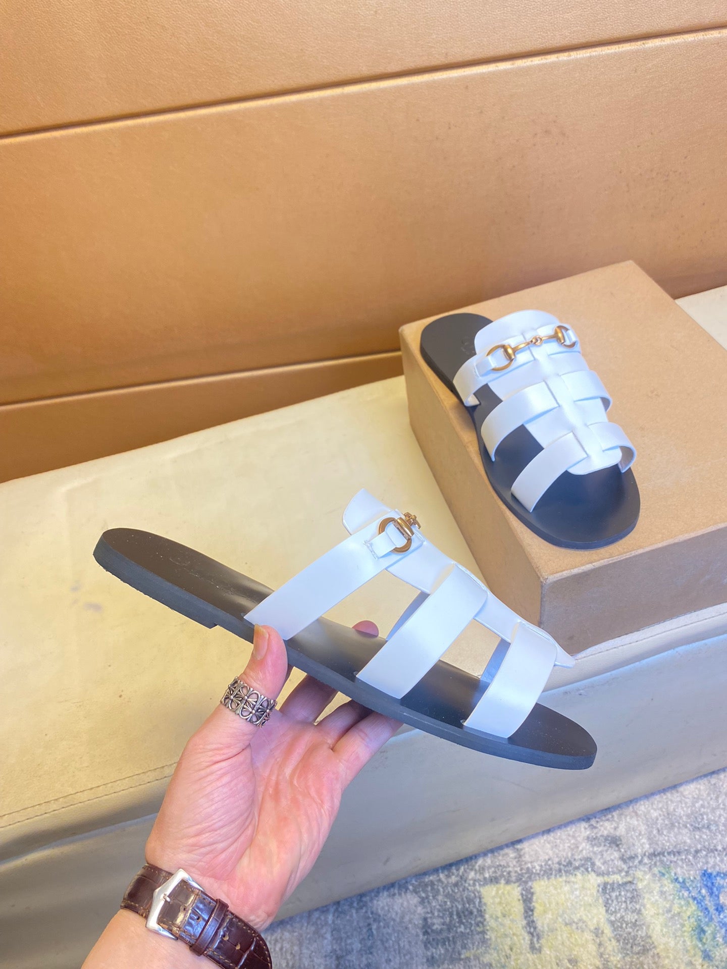 GG Men's Sandals Slide White Cowhide 724697