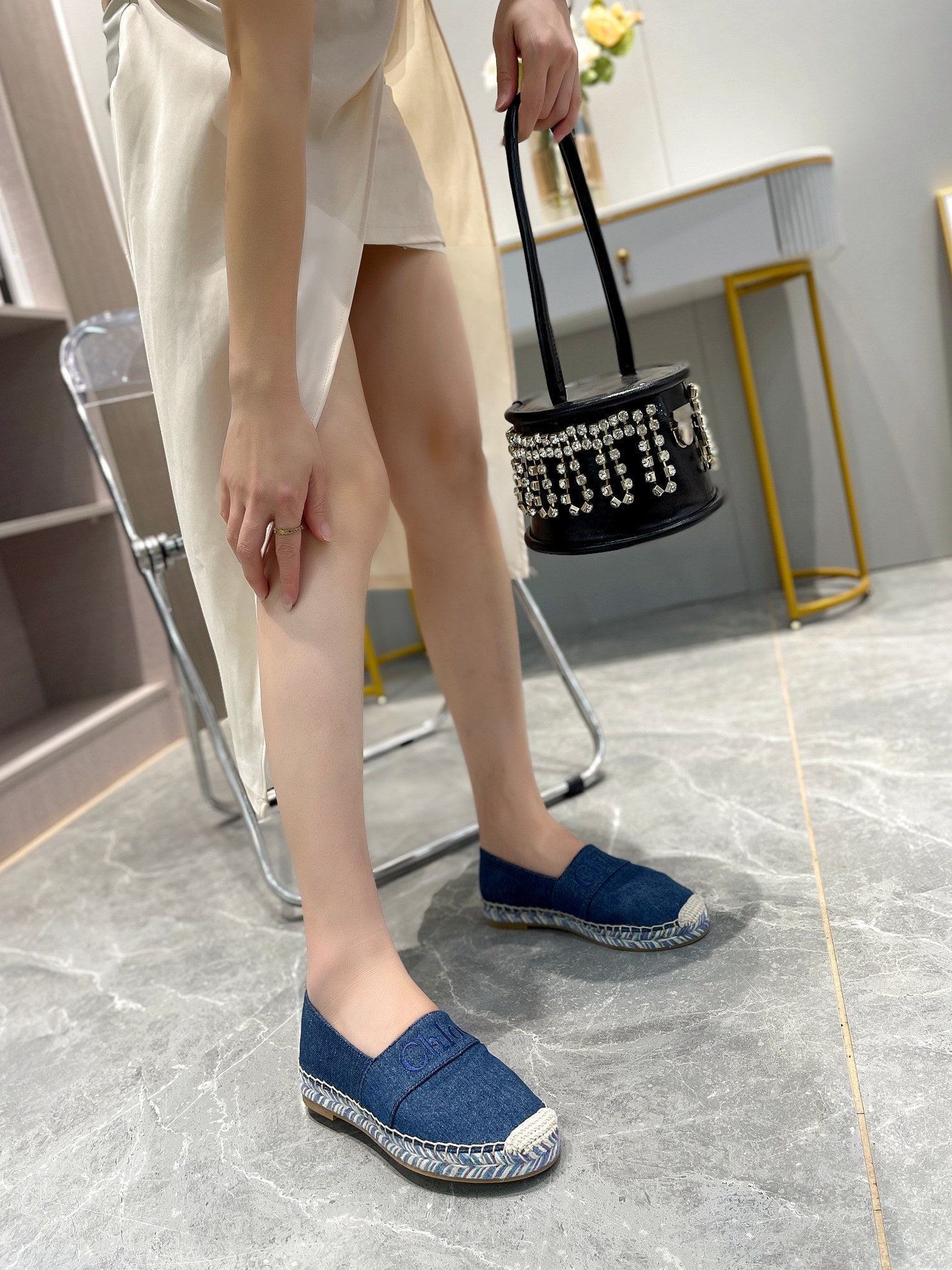 CHLOÃ‰ LOAFERS IN NAVY BLUE FABRIC AND RAFFIA