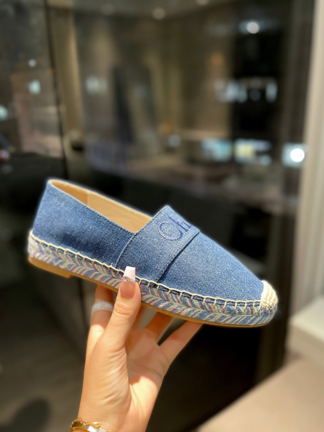 CHLOÃ‰ LOAFERS IN NAVY BLUE FABRIC AND RAFFIA