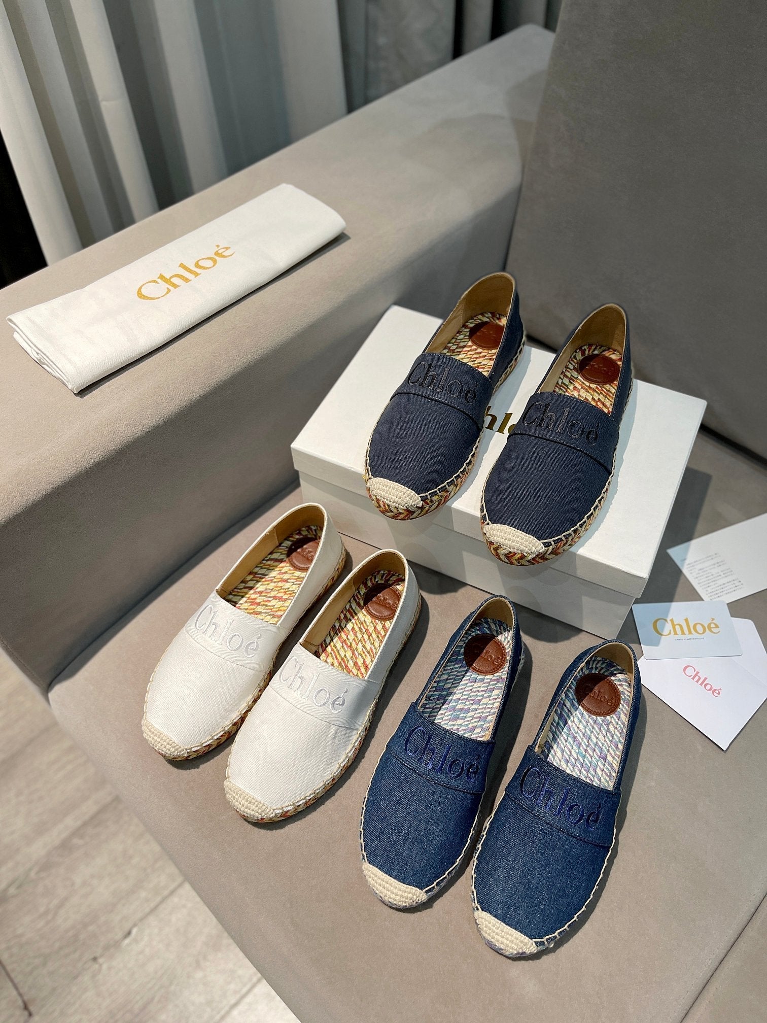 CHLOÃ‰ LOAFERS IN NAVY BLUE FABRIC AND RAFFIA