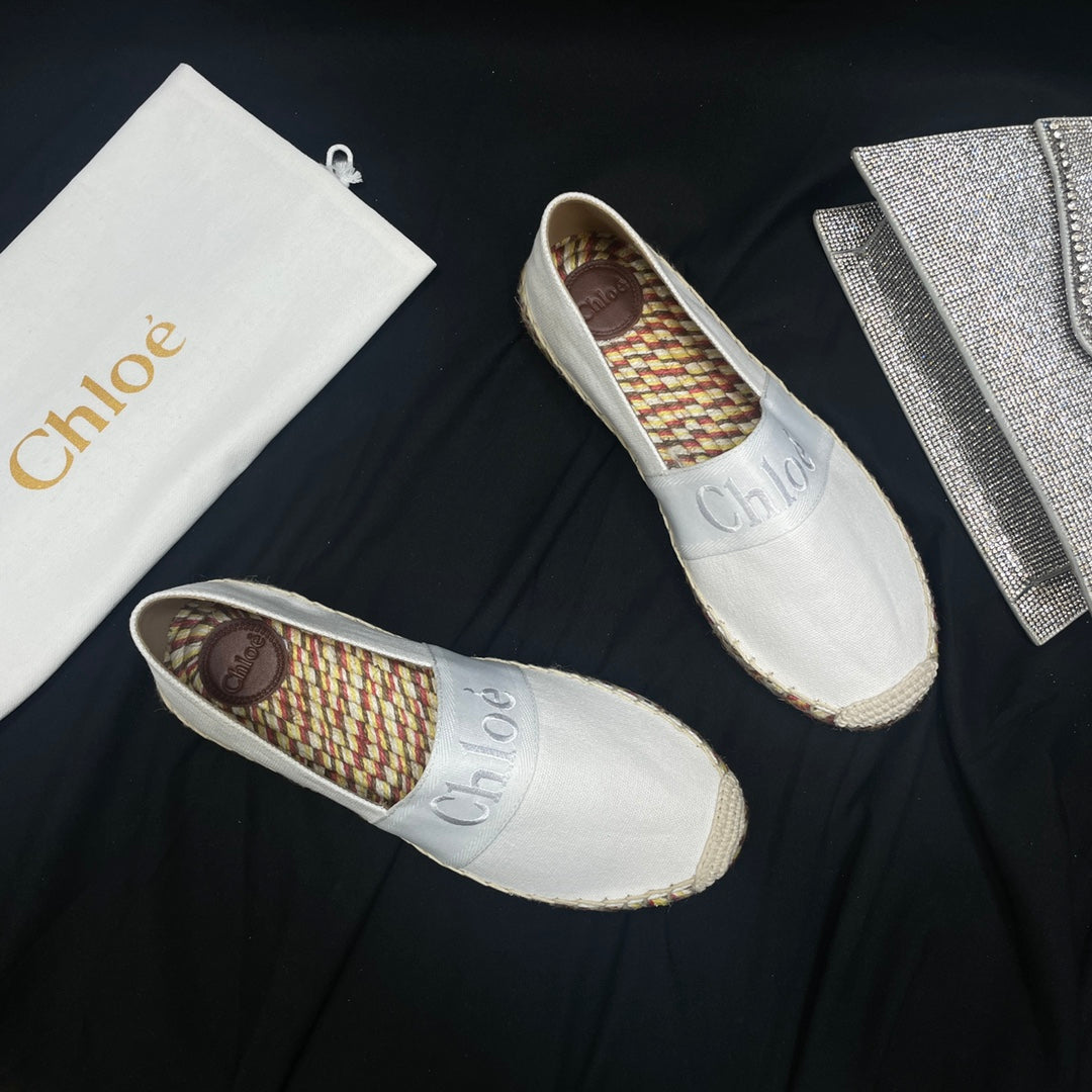 CHLOÃ‰ WOVEN LOAFER IN WHITE DENIM AND COLORFUL RAFFIA