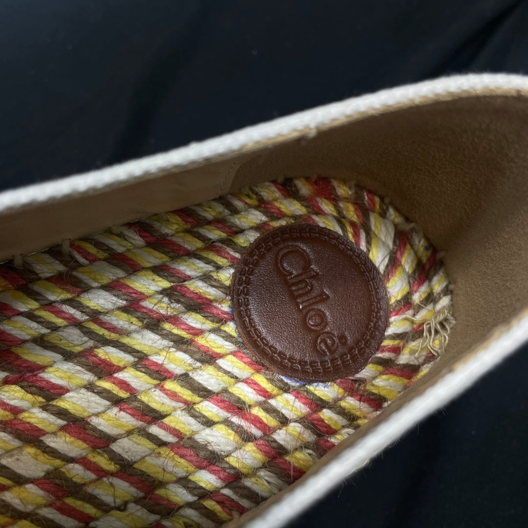 CHLOÃ‰ WOVEN LOAFER IN WHITE DENIM AND COLORFUL RAFFIA