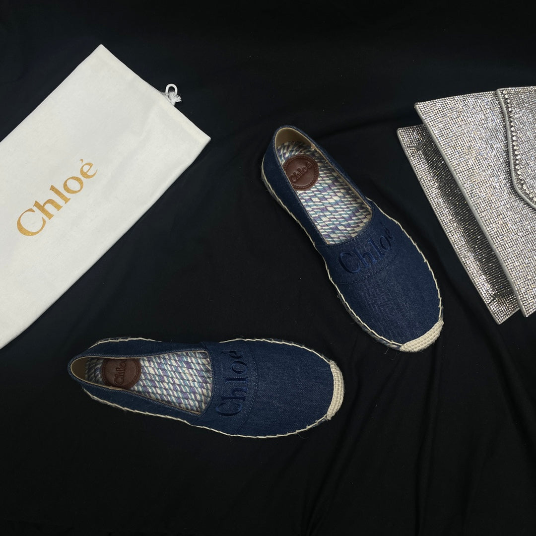 CHLOÃ‰ WOVEN LOAFER IN NAVY BLUE DENIM AND COLORFUL RAFFIA