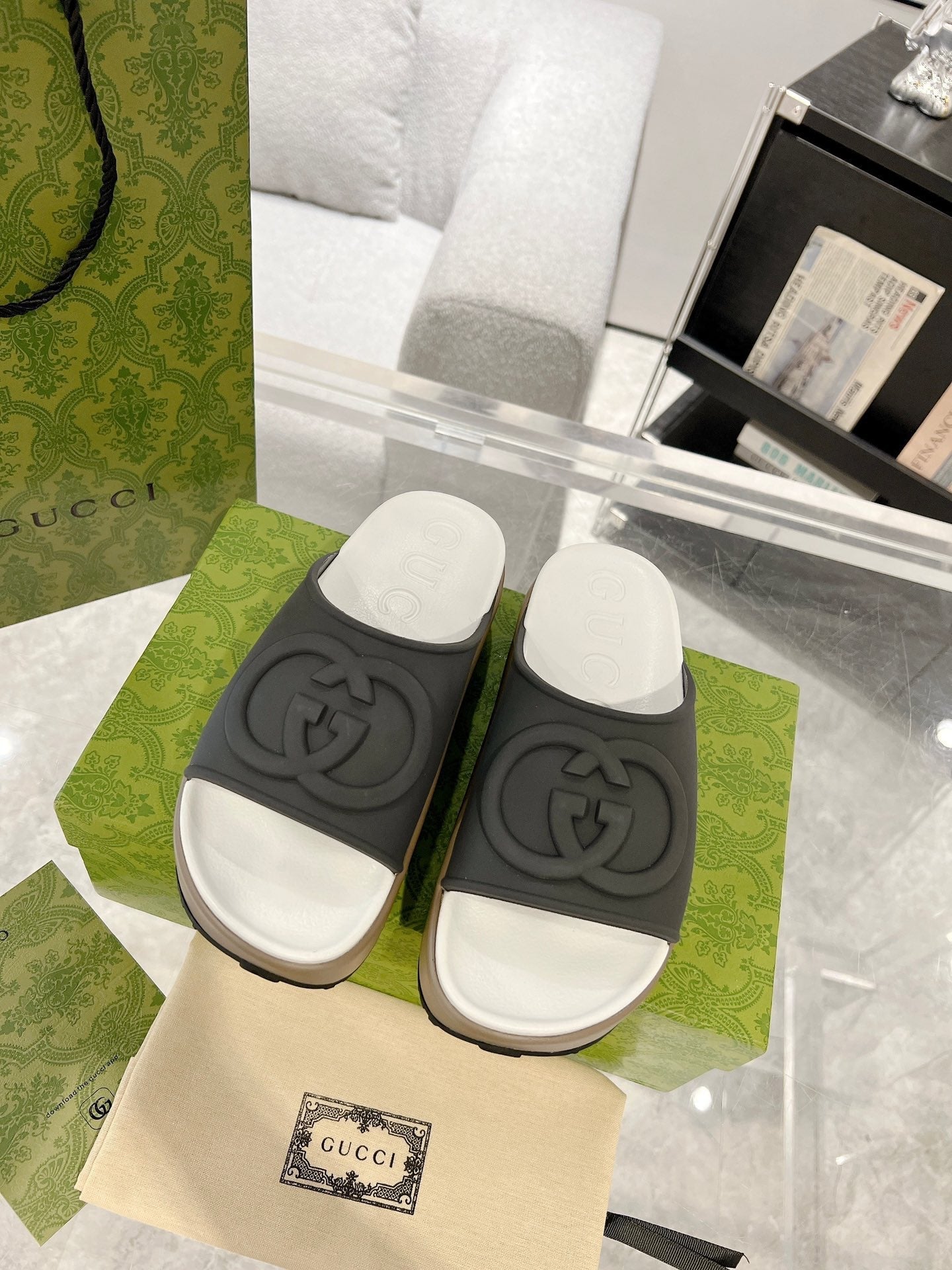 GC 25 Interlocking G 50mm Slide Sandal Jet Black White Cowhide 292381