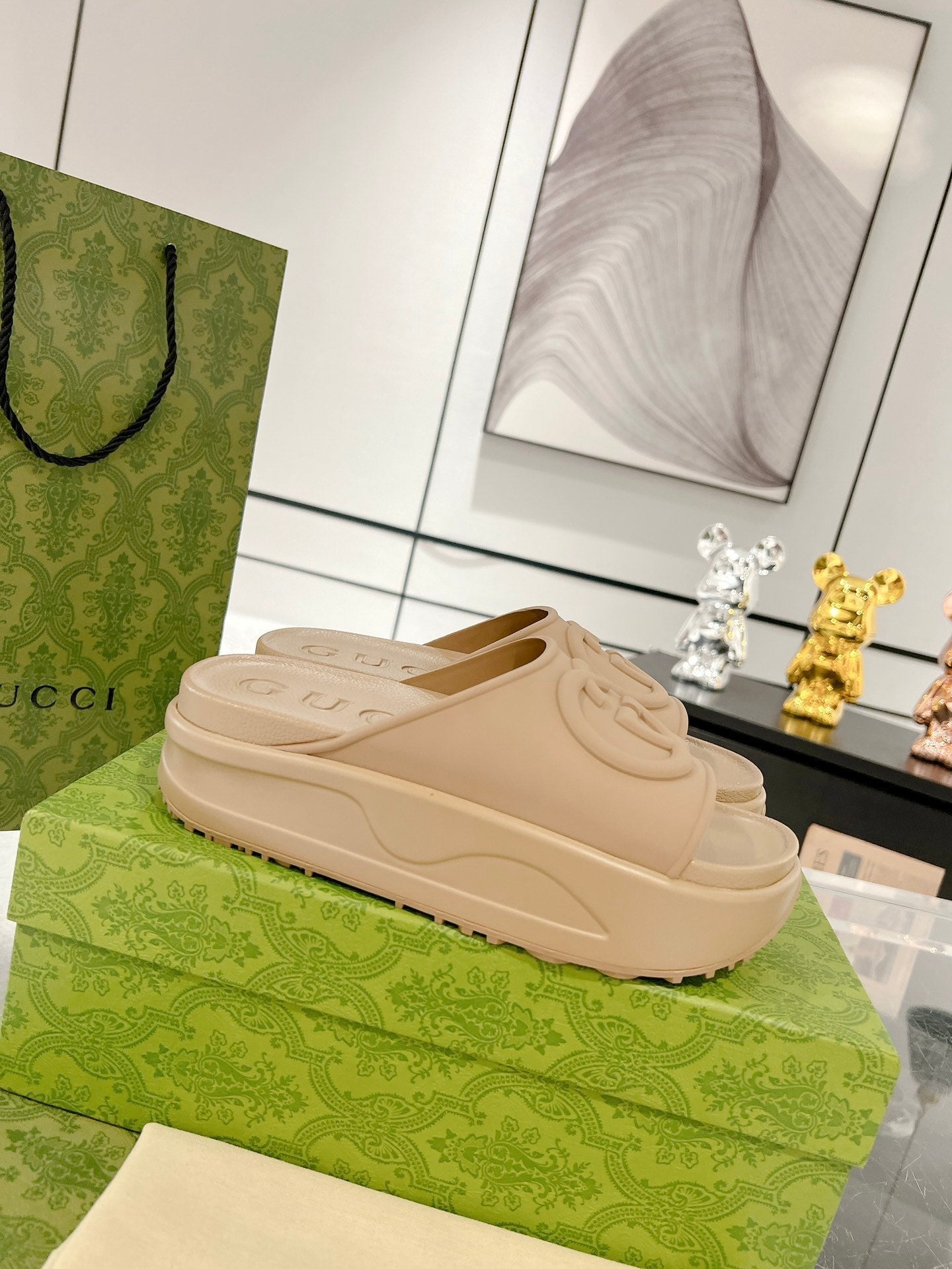 GC 25 Interlocking G 50mm Slide Sandal Beige Cowhide 292384