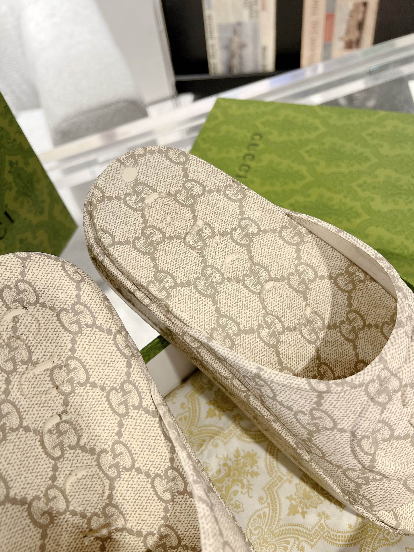 GC 25 Interlocking G 50mm Slide Sandal Monogram Beige Cowhide 292388