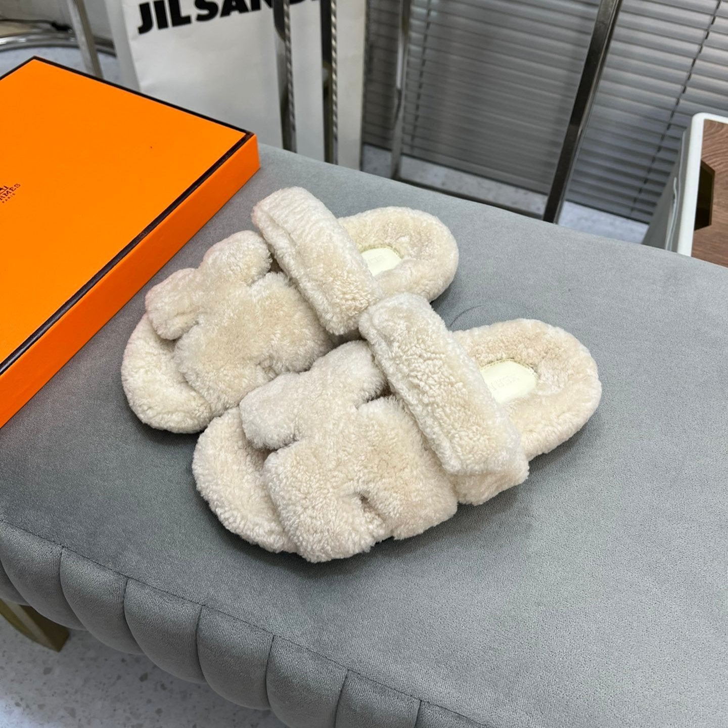 HM Chypre Sandal White Fleece Wool 953870