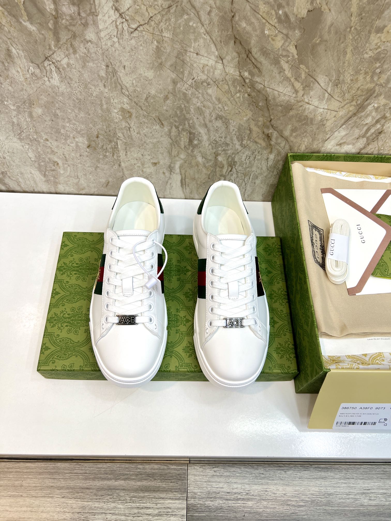 GG Men's ACE Sneaker White Cowhide 525964