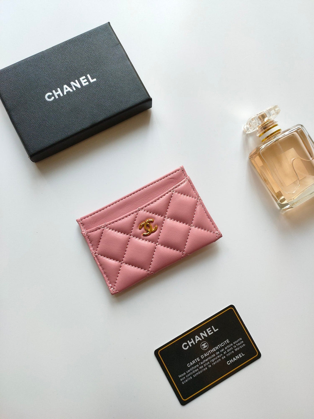 CC CARD HOLDER 11.2 LIGHT PINK CALFSKIN GOLD ICON