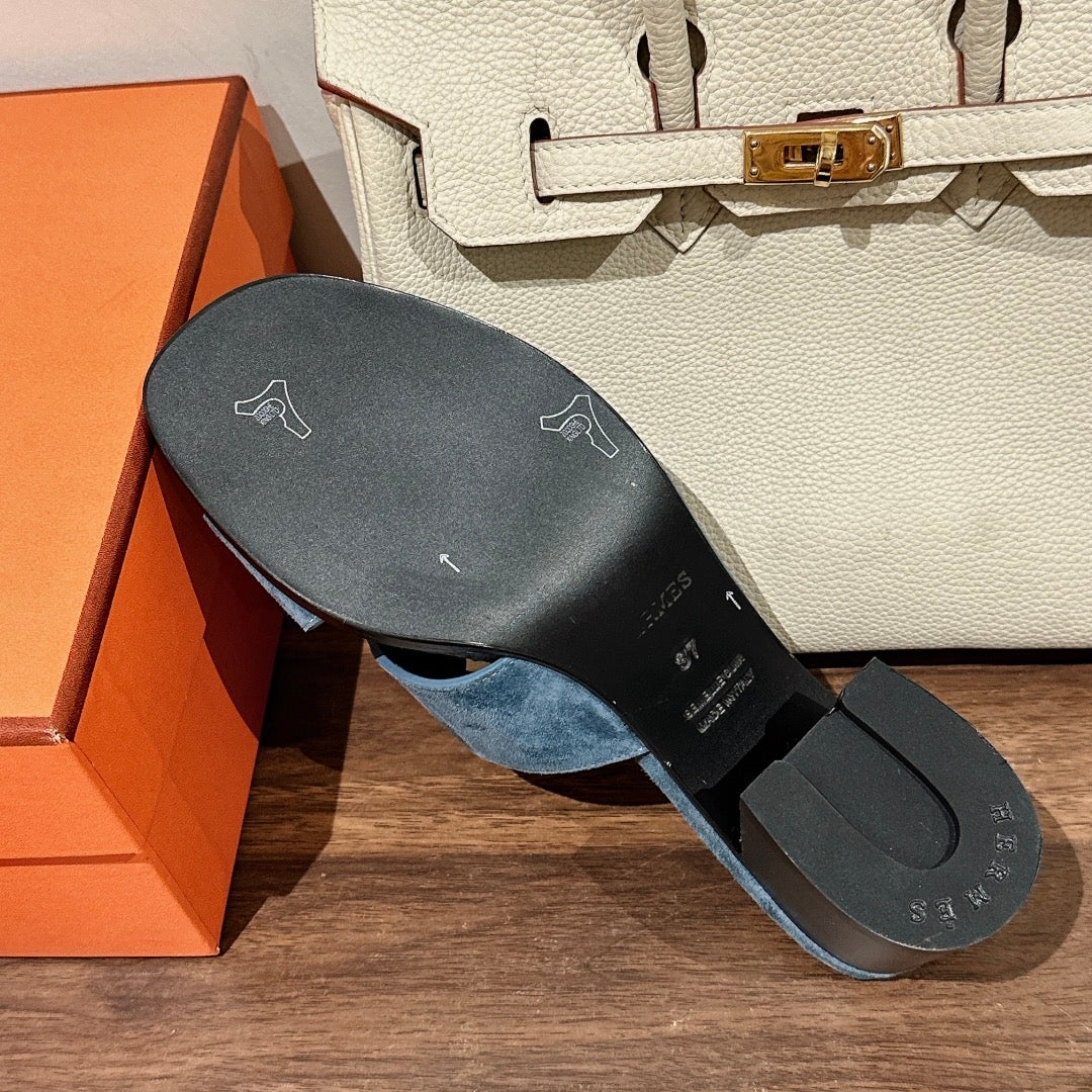 helia 60 cerulean suede calfskin