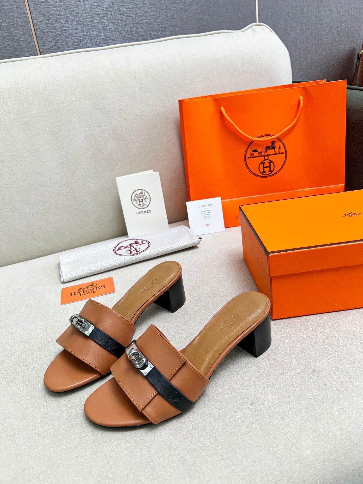 Gigi 50 Sandal Tan Black Calfskin