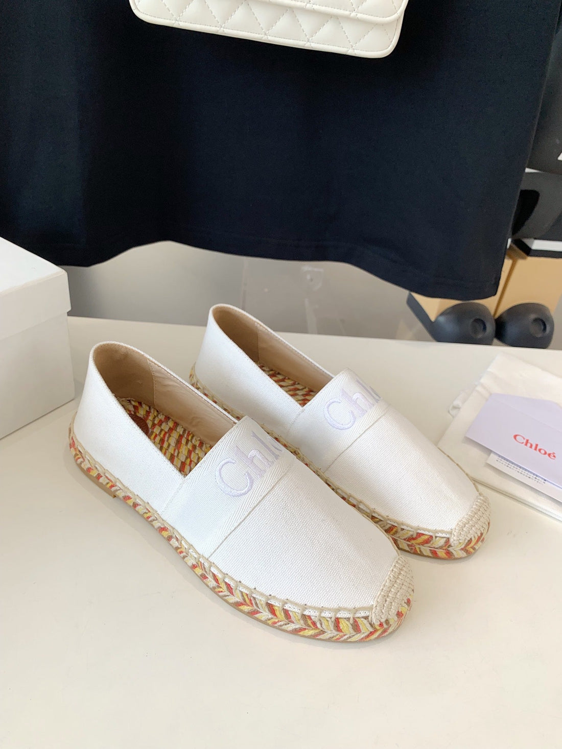 CHLOÃ‰ LOAFER SHOES IN WHITE DENIM AND WOVEN RAFFIA