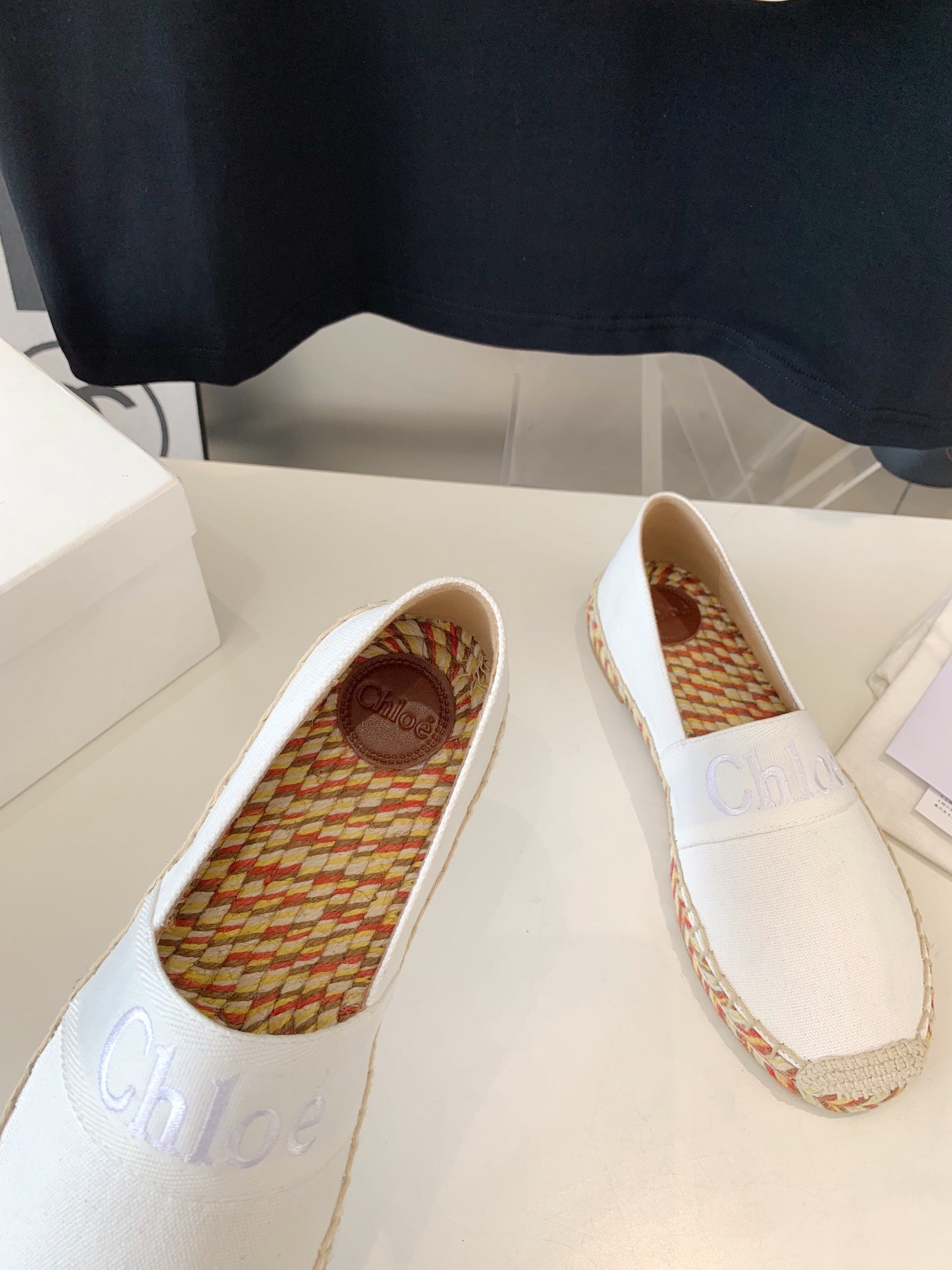 CHLOÃ‰ LOAFER SHOES IN WHITE DENIM AND WOVEN RAFFIA