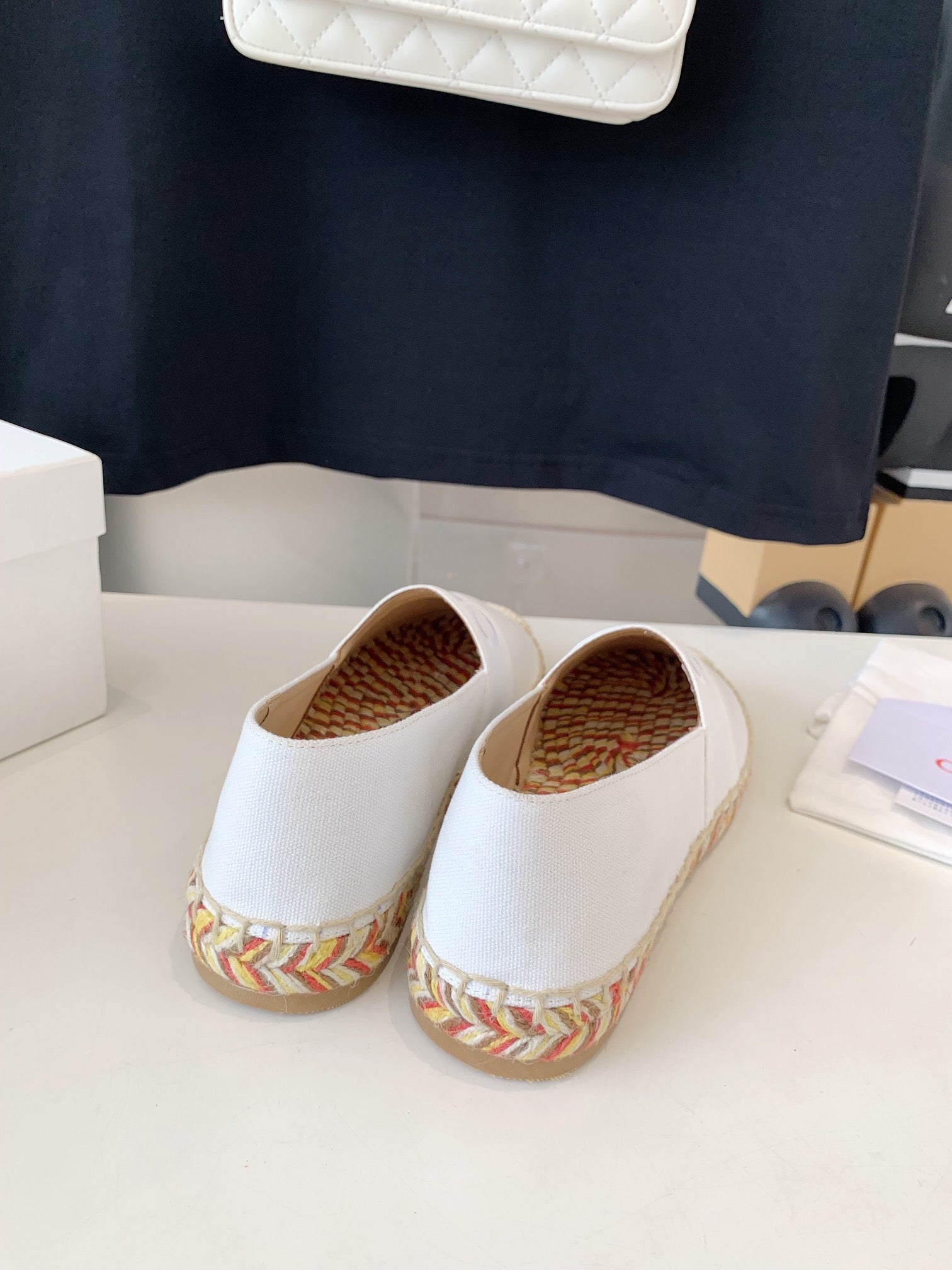 CHLOÃ‰ LOAFER SHOES IN WHITE DENIM AND WOVEN RAFFIA
