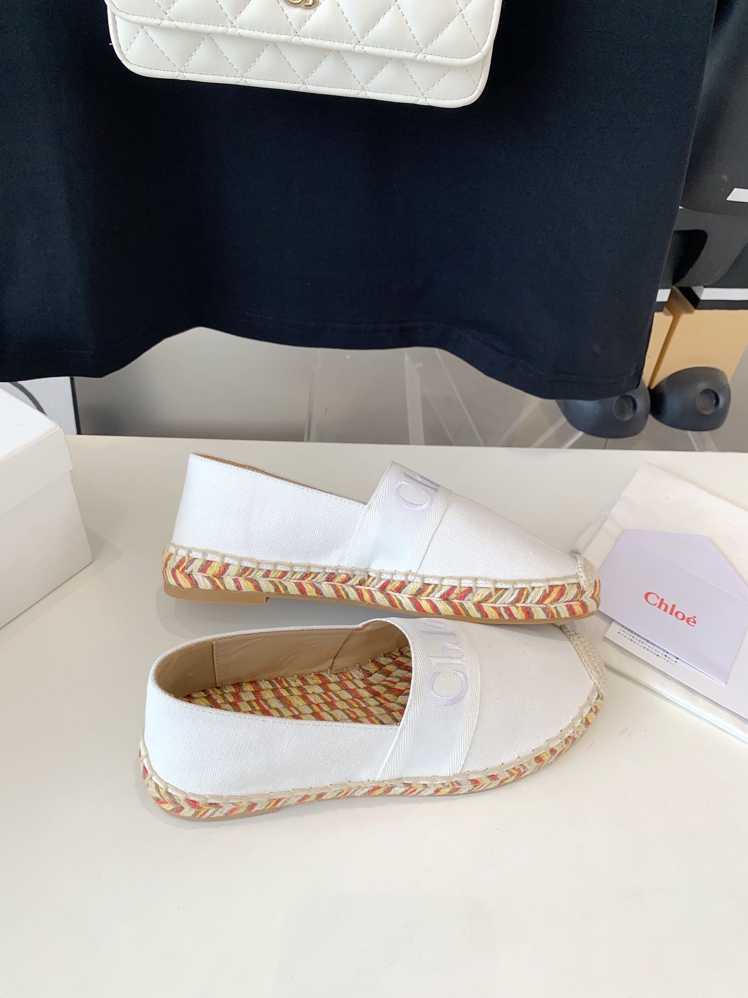 CHLOÃ‰ LOAFER SHOES IN WHITE DENIM AND WOVEN RAFFIA