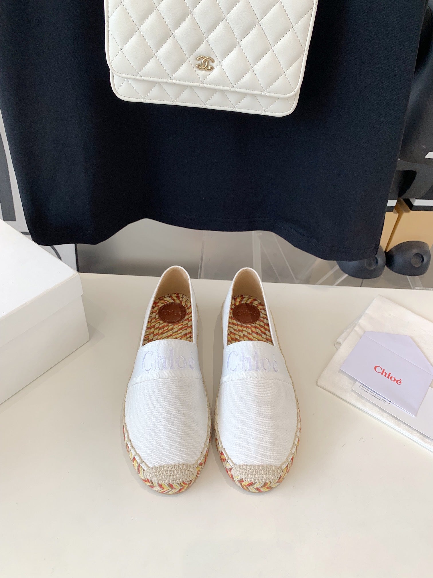 CHLOÃ‰ LOAFER SHOES IN WHITE DENIM AND WOVEN RAFFIA