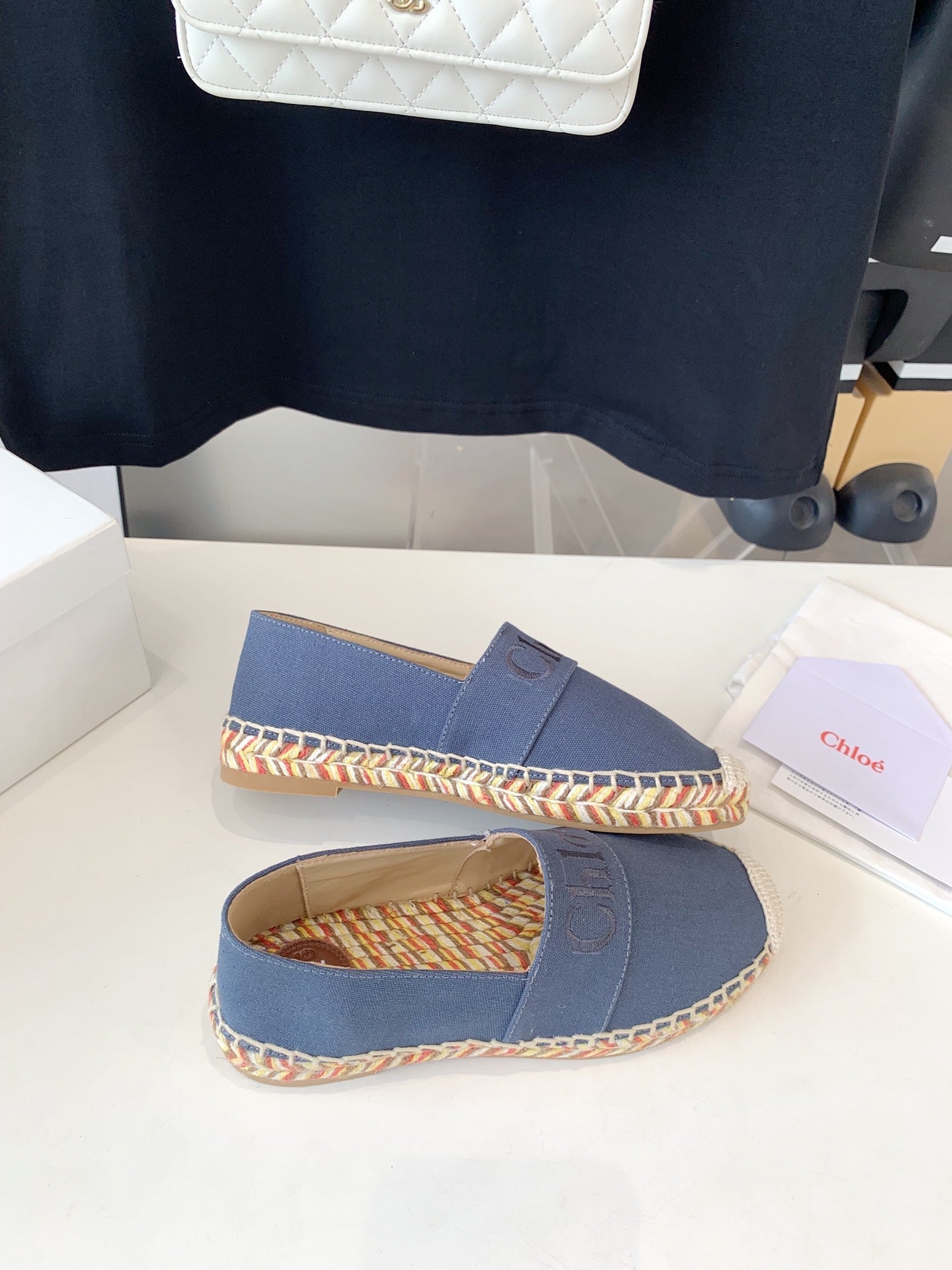 CHLOÃ‰ LOAFER SHOES IN PIGEON BLUE DENIM AND WOVEN RAFFIA