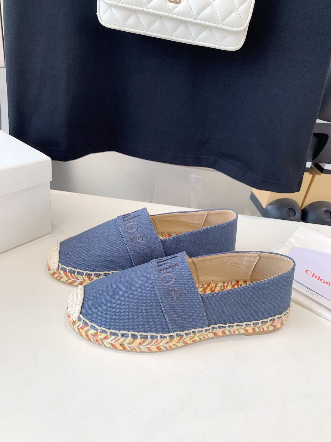 CHLOÃ‰ LOAFER SHOES IN PIGEON BLUE DENIM AND WOVEN RAFFIA