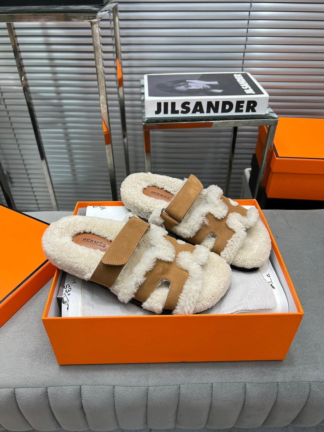 HM Chypre Sandal In Vintage Brown Suede And Fleece Lining 953823