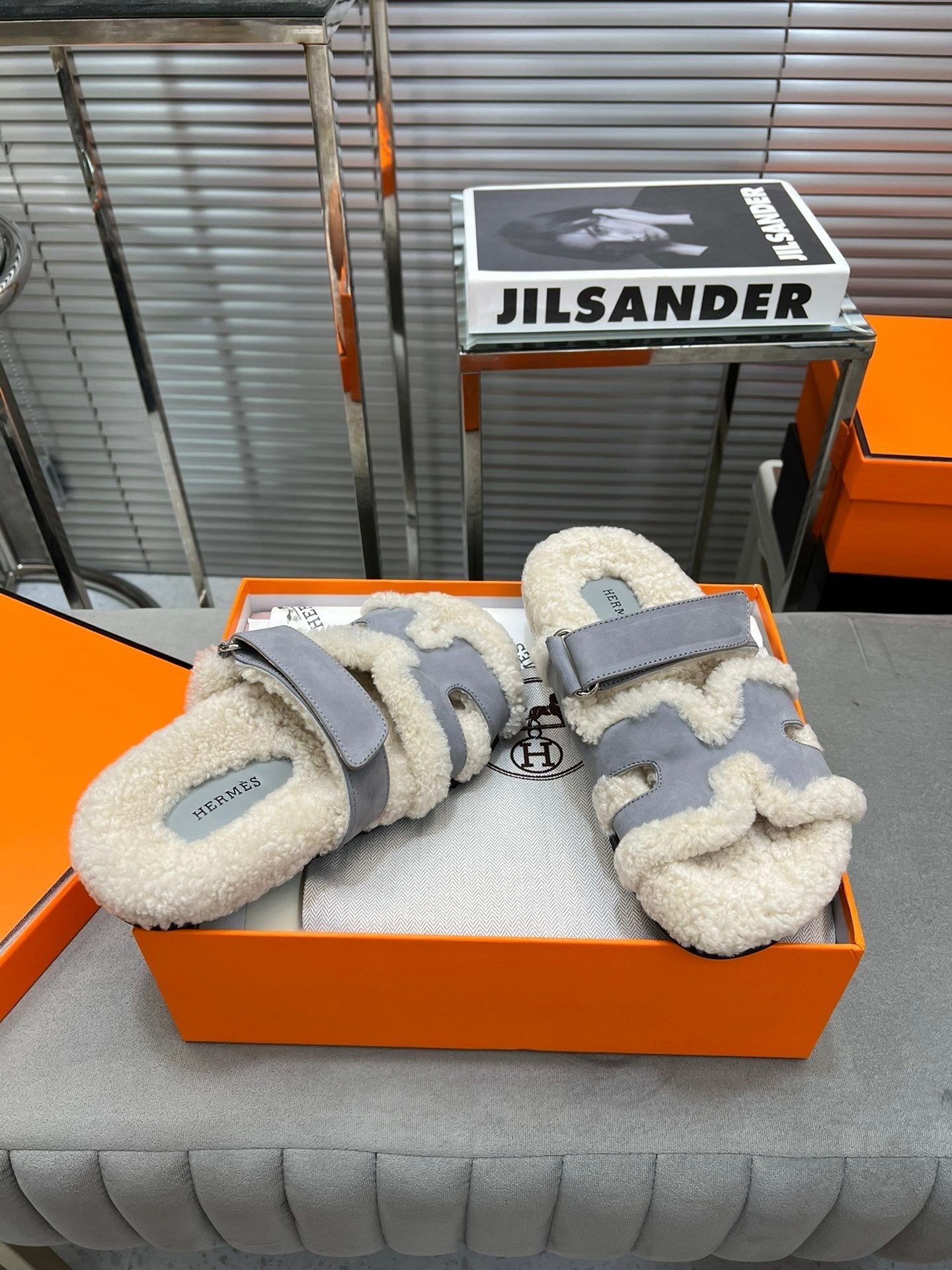 HM Chypre Sandal In Grey Suede And Fleece Lining 953831