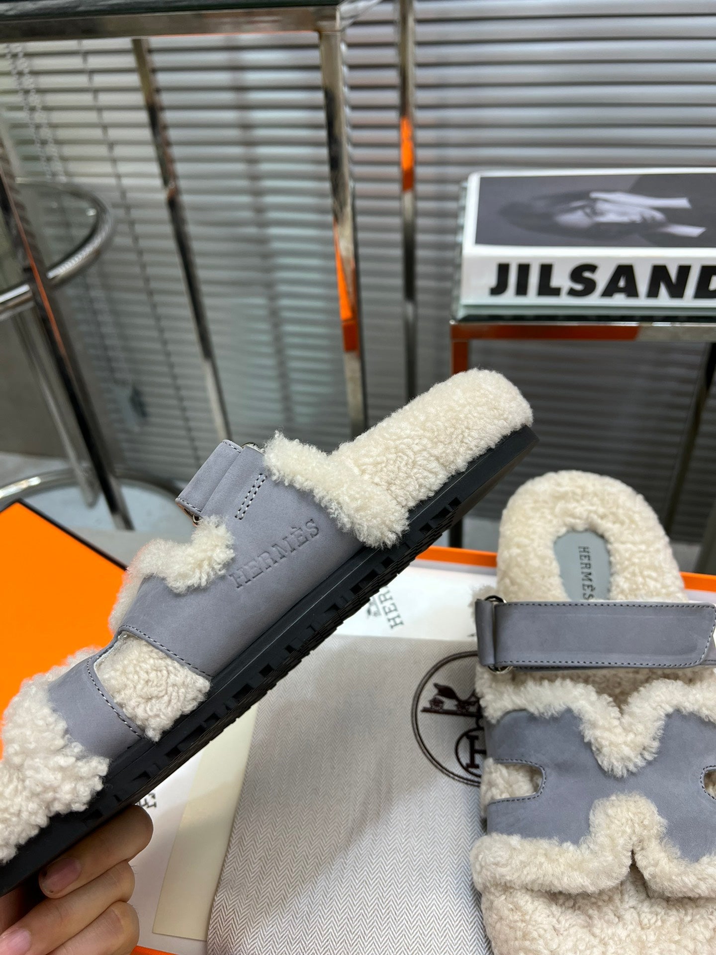 HM Chypre Sandal In Grey Suede And Fleece Lining 953831