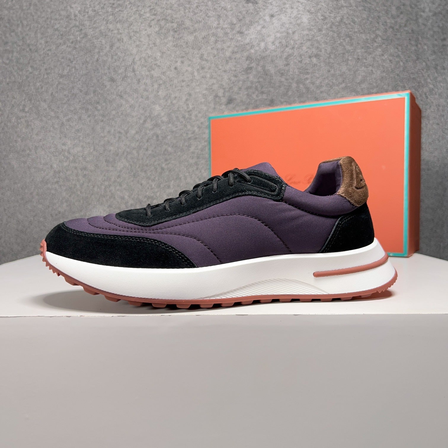 LP WEEKEND WALK SNEAKERS GRAPE AND BLACK SUEDE